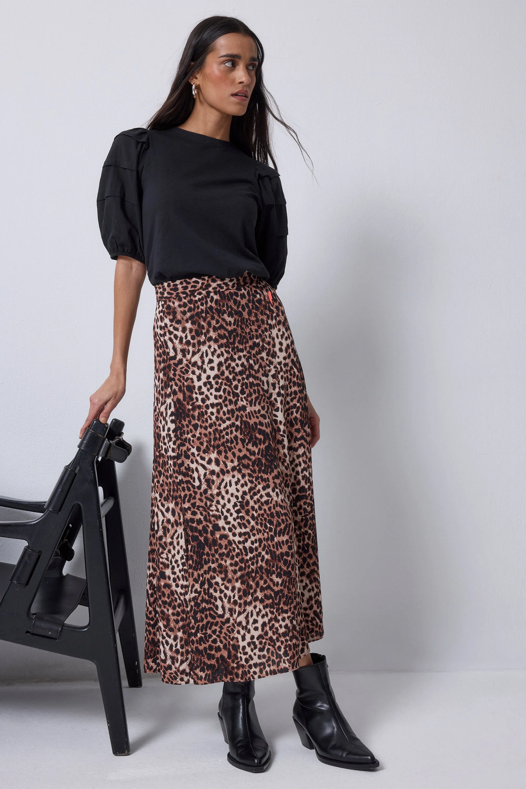 Easy Comfort Neutral with Black Cheetah Split Front Skirt