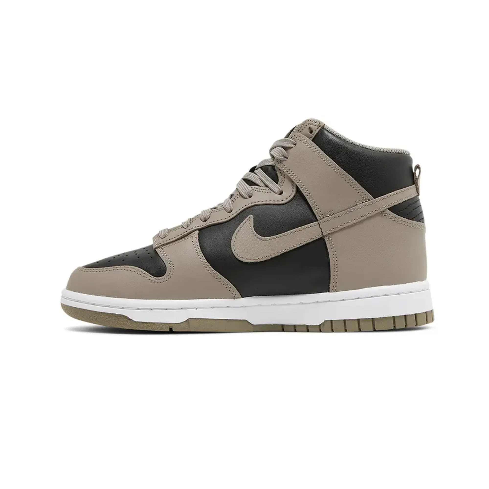 Nike Dunk High 'Moon Fossil' W (2021) Ultra-soft fit