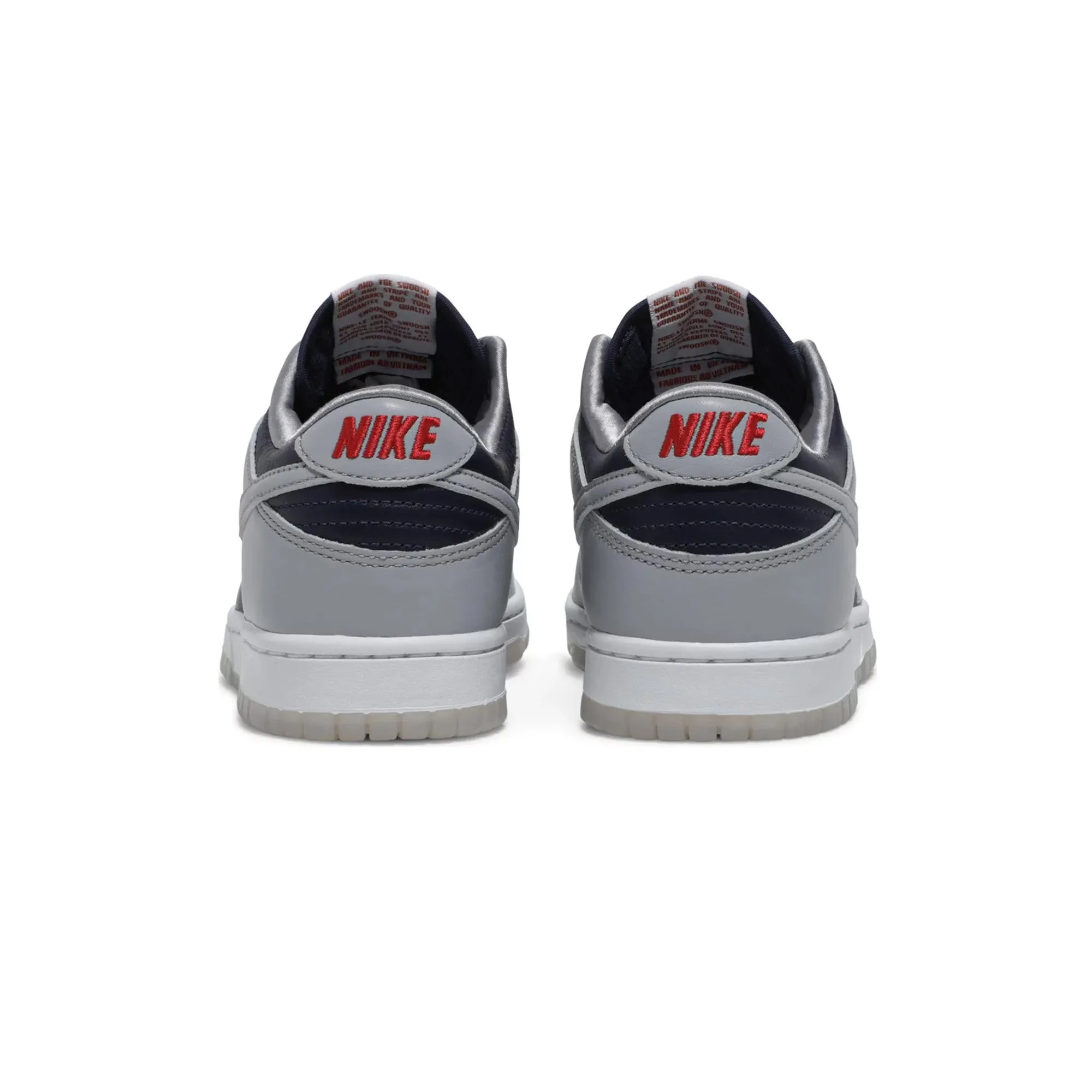 On The Move Easy Clean Surface Nike Dunk Low College 'Navy Grey' Women's (2021)