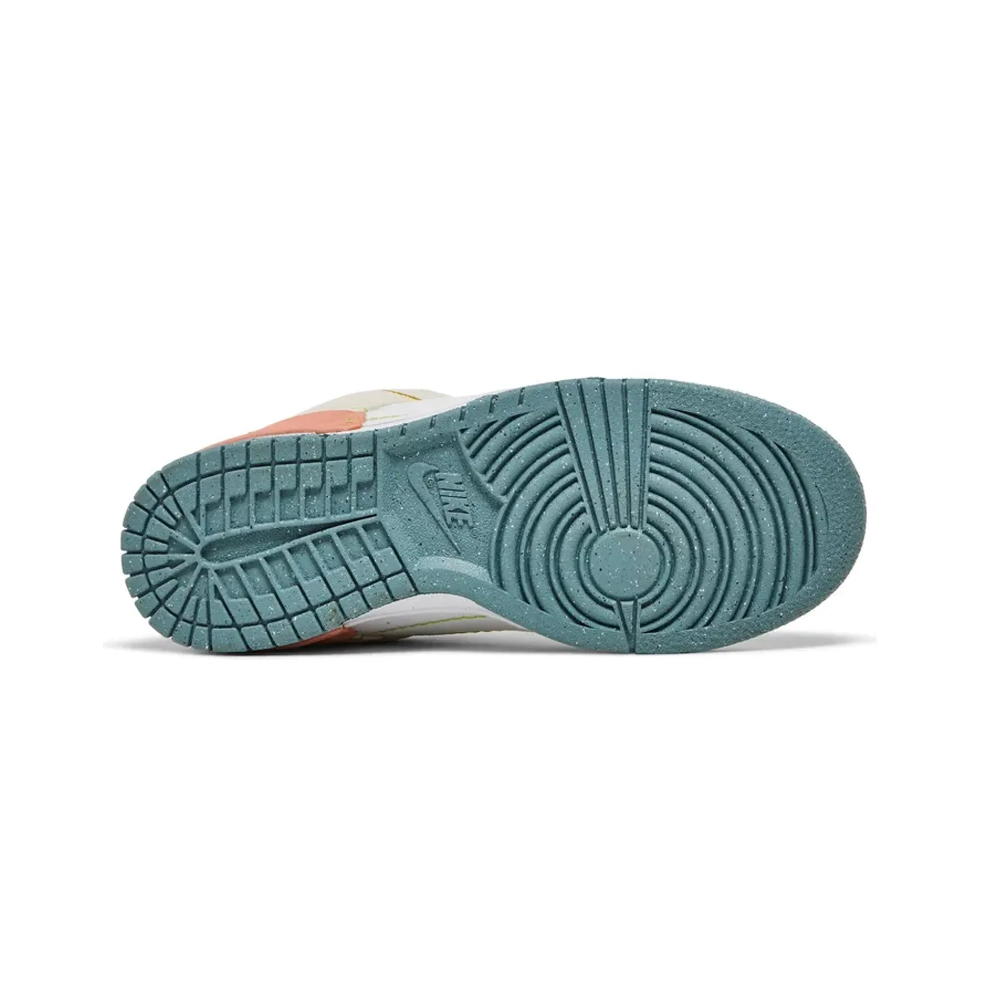 Comfortable Wear Nike Dunk Low Disrupt 2 'Easter Pastel' W (2022)