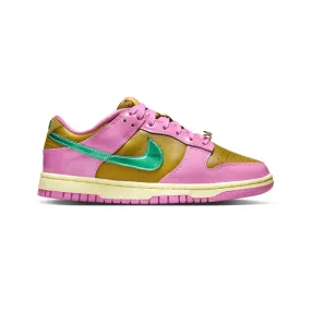Nike Dunk Low QS 'Parris Goebel' Women's (2023) Power Walk Bonded seams