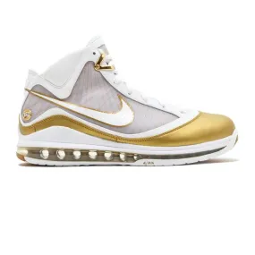 Soft Traction Nike LeBron 7 'China Moon' (2009)