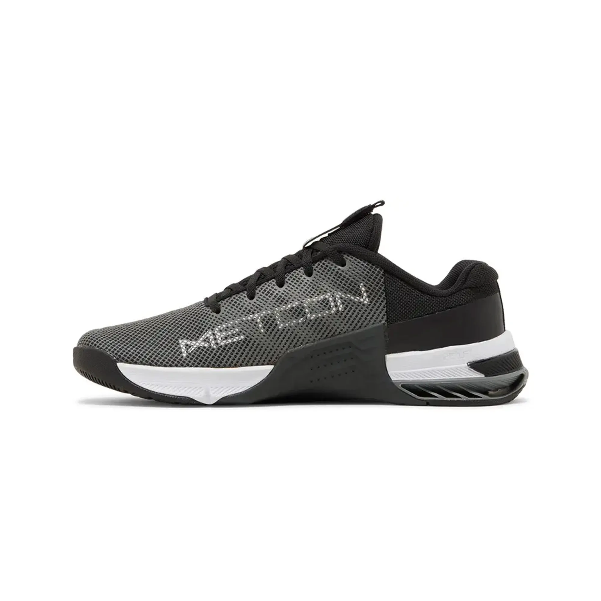 Carbon Fiber Reinforced Elevated Design Nike Metcon 8 'Black White' (2022)