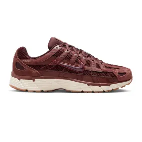 Sporty arch Nike P-6000 SE 'Dark Pony Metallic Gold'