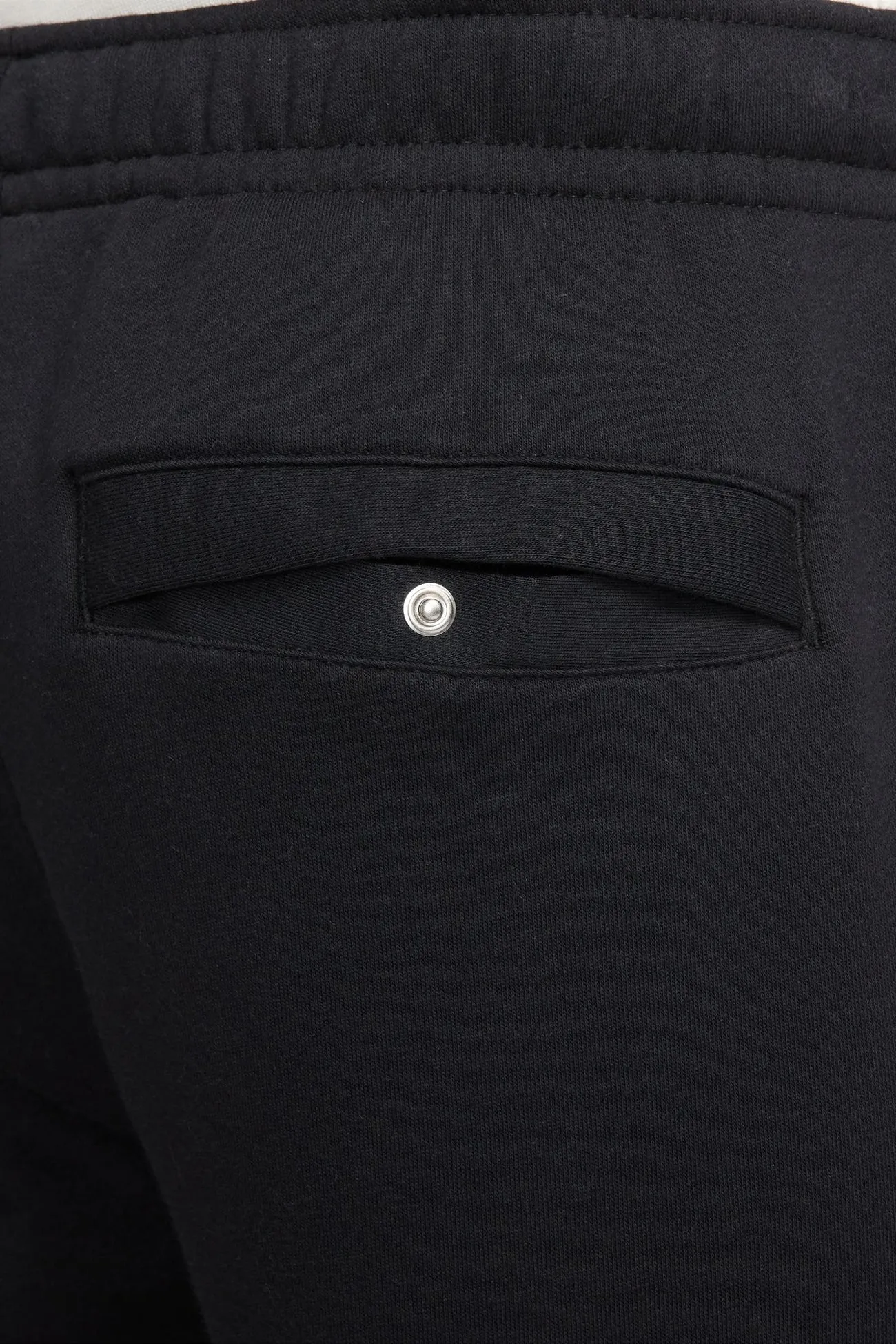 StainResistantFinish Compression Fit Nike Sportswear Club Fleece Jogger Black