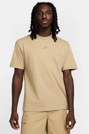 Nike Sportswear Premium Essentials Tee Parachute Beige EasyClean FadeResistant Dye