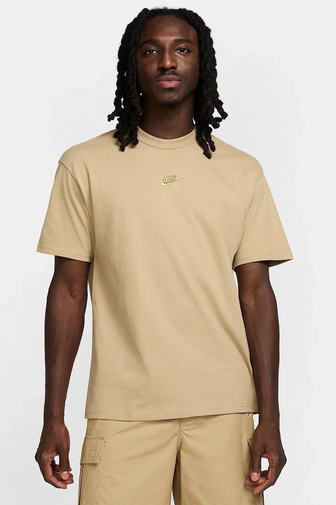 Nike Sportswear Premium Essentials Tee Parachute Beige EasyClean FadeResistant Dye