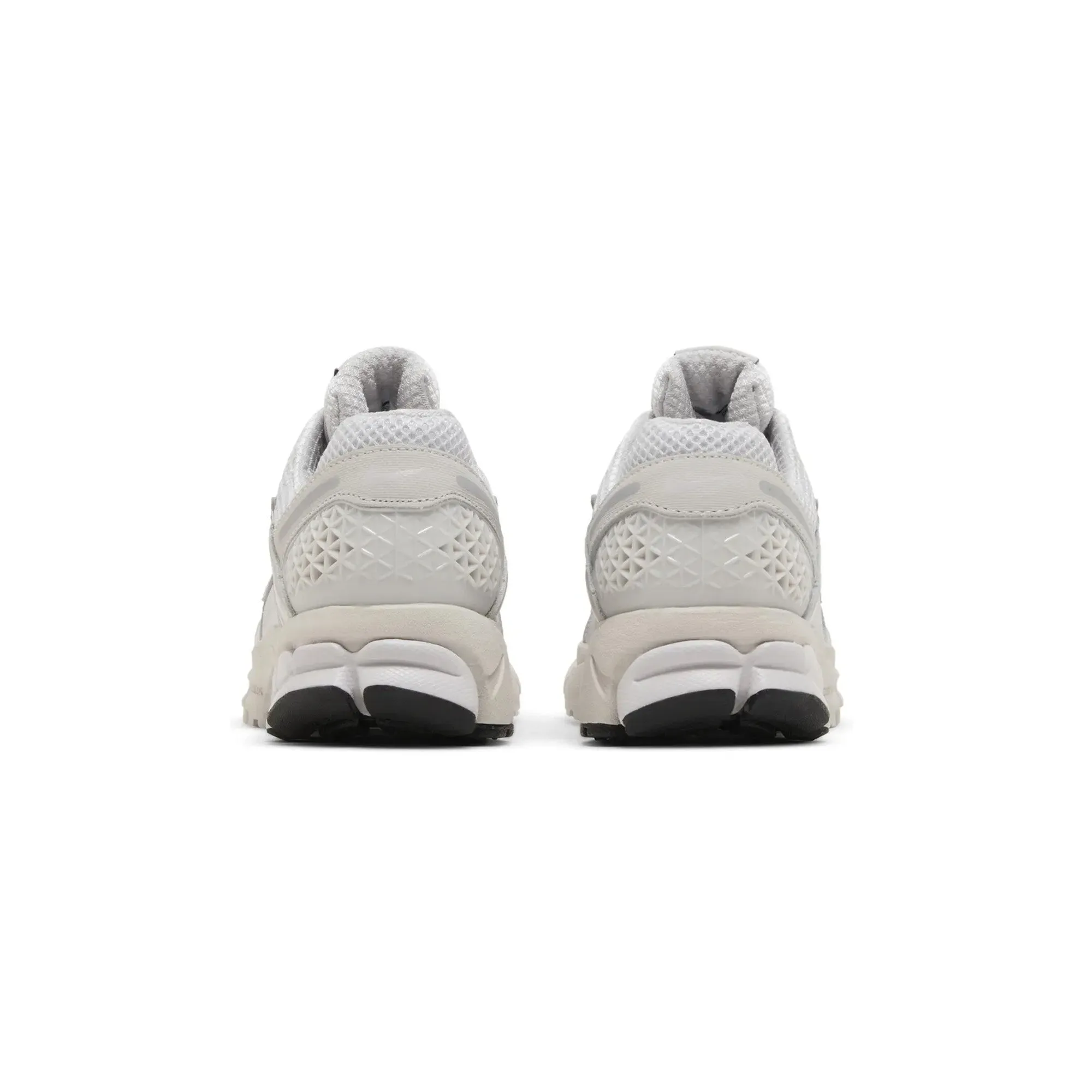 ground grip Nike Zoom Vomero 5 'White Vast Grey' Women's (2024)