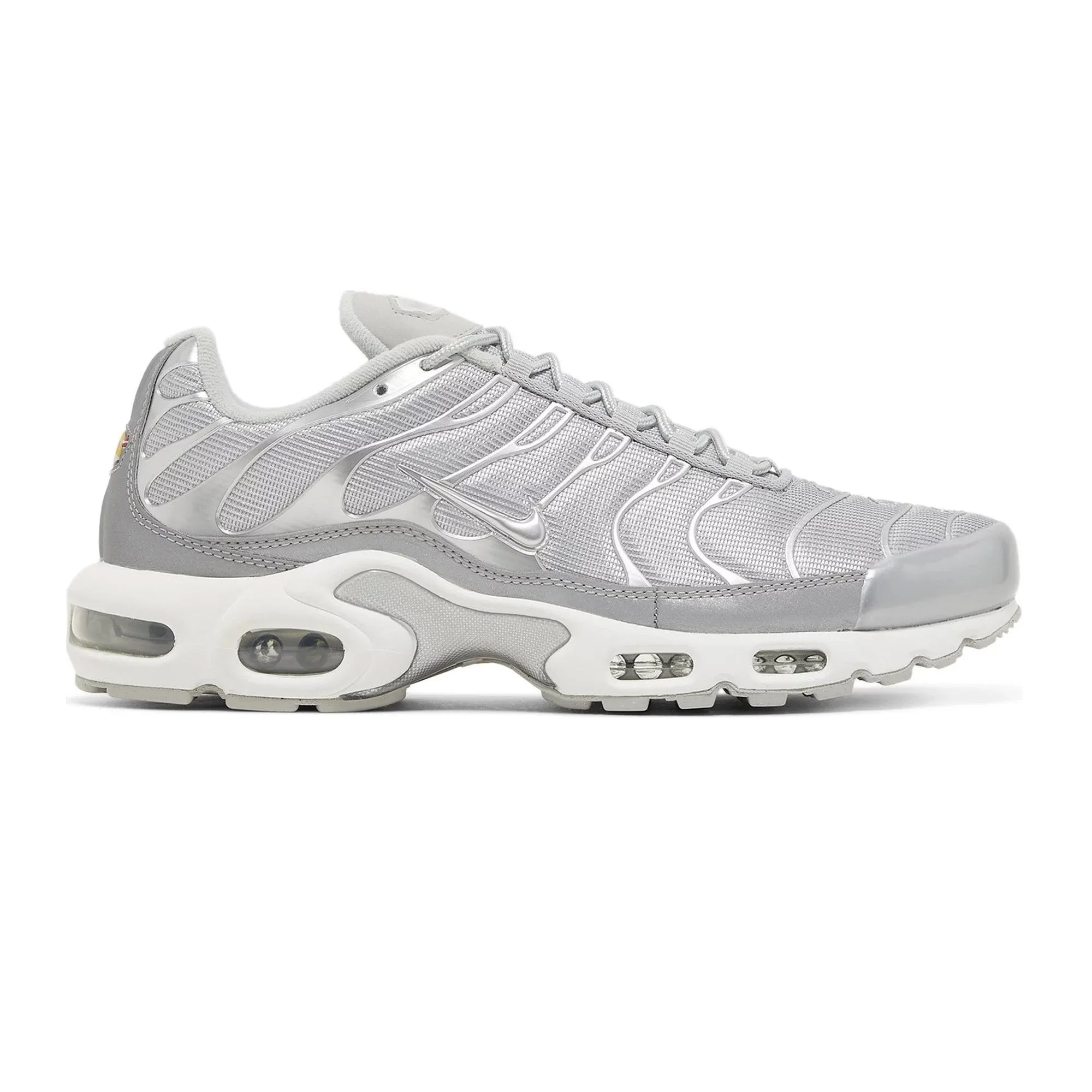 Air Max TN Plus 'Metallic Silver' (2023) Retro-inspired silhouette PaddedCollar