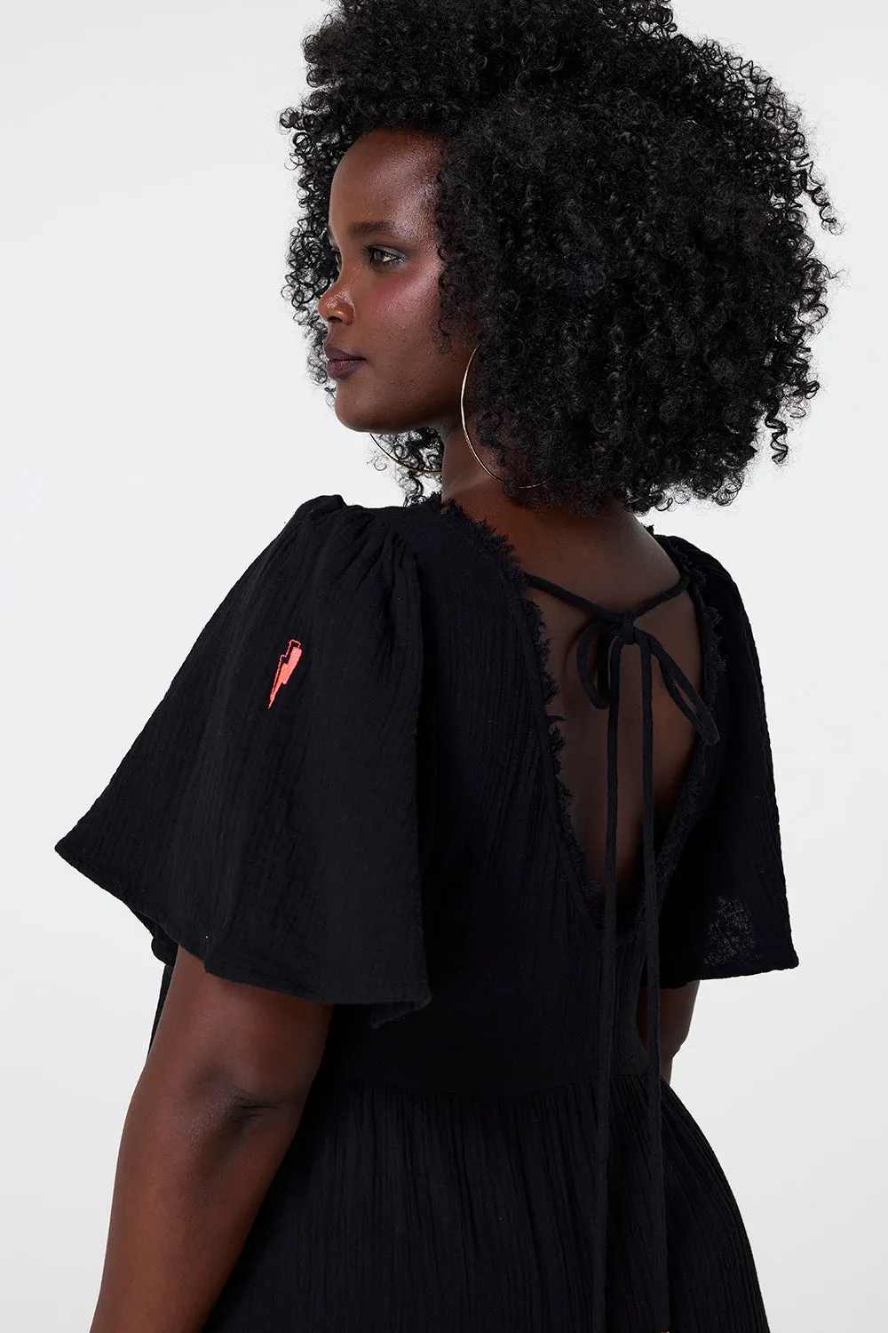 Black Flute Sleeve Tiered Midi Dress Versatile-Style