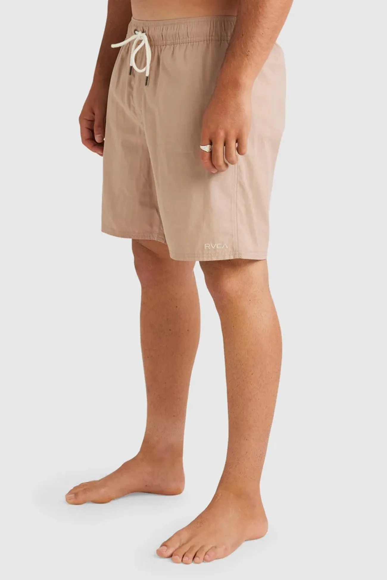 Chic Design AntiStaticTreatment Opposites Elastic 2 Short Warm Taupe