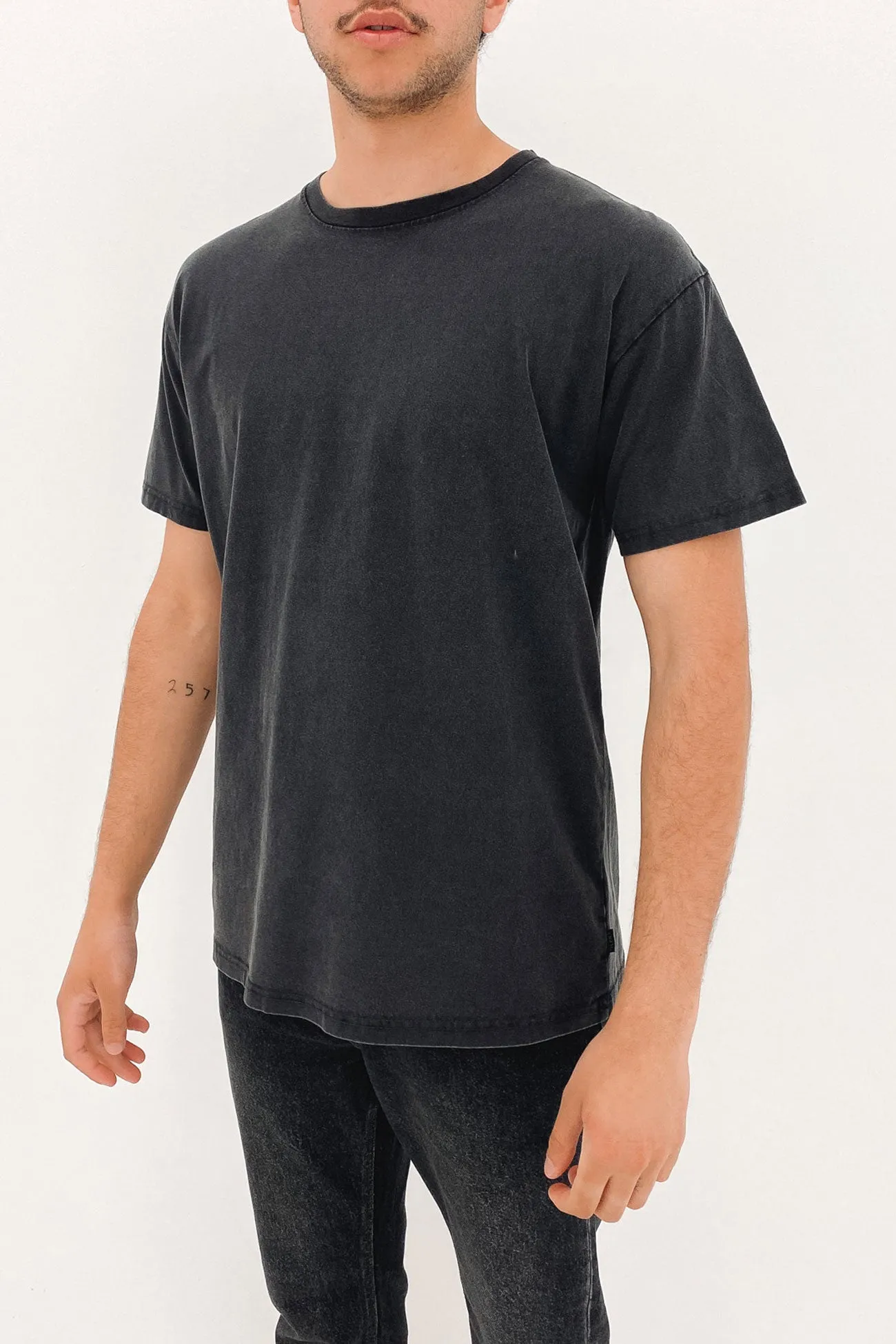 Oversized Tee Vintage Black Layered Neckline Details