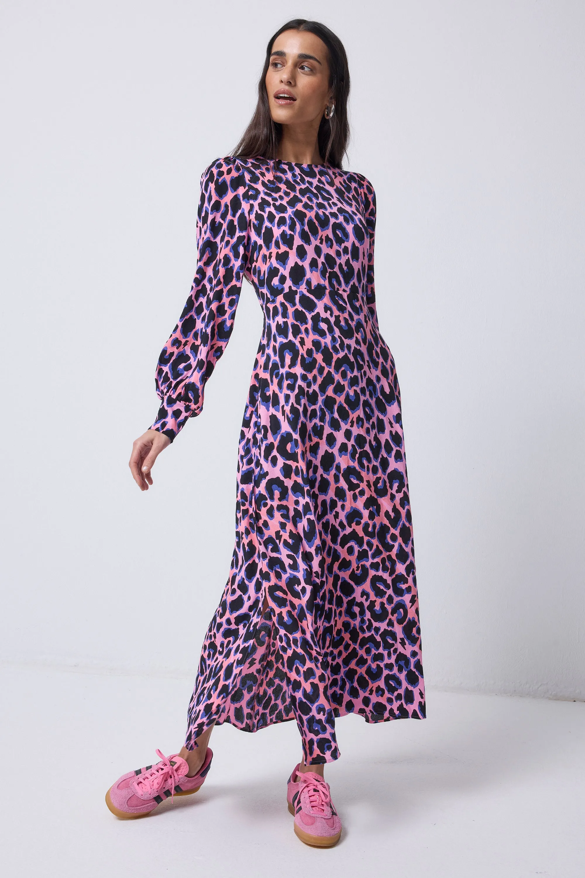 New Mood Modest Look Pink with Blue and Black Shadow Leopard Blouson Sleeve Midi Dress
