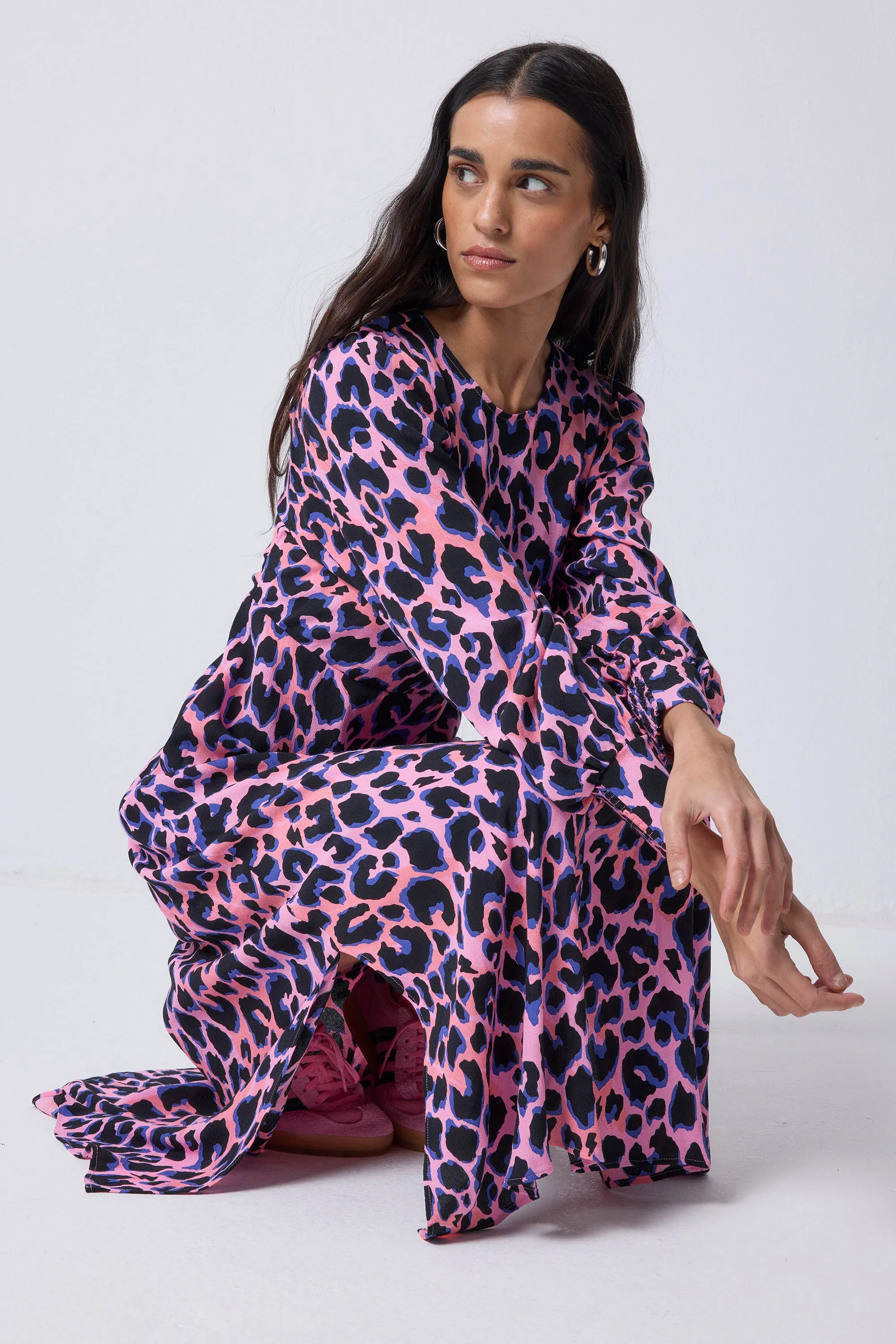 Trendy Piece Fall Silhouette Pink with Blue and Black Shadow Leopard Blouson Sleeve Midi Dress