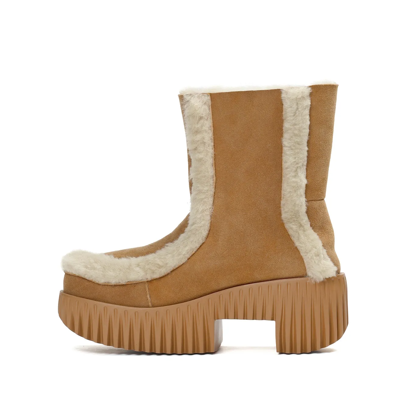 PLIA FERO CAMEL Non Slip Tread Pattern Grippy Outsole Daily Walks