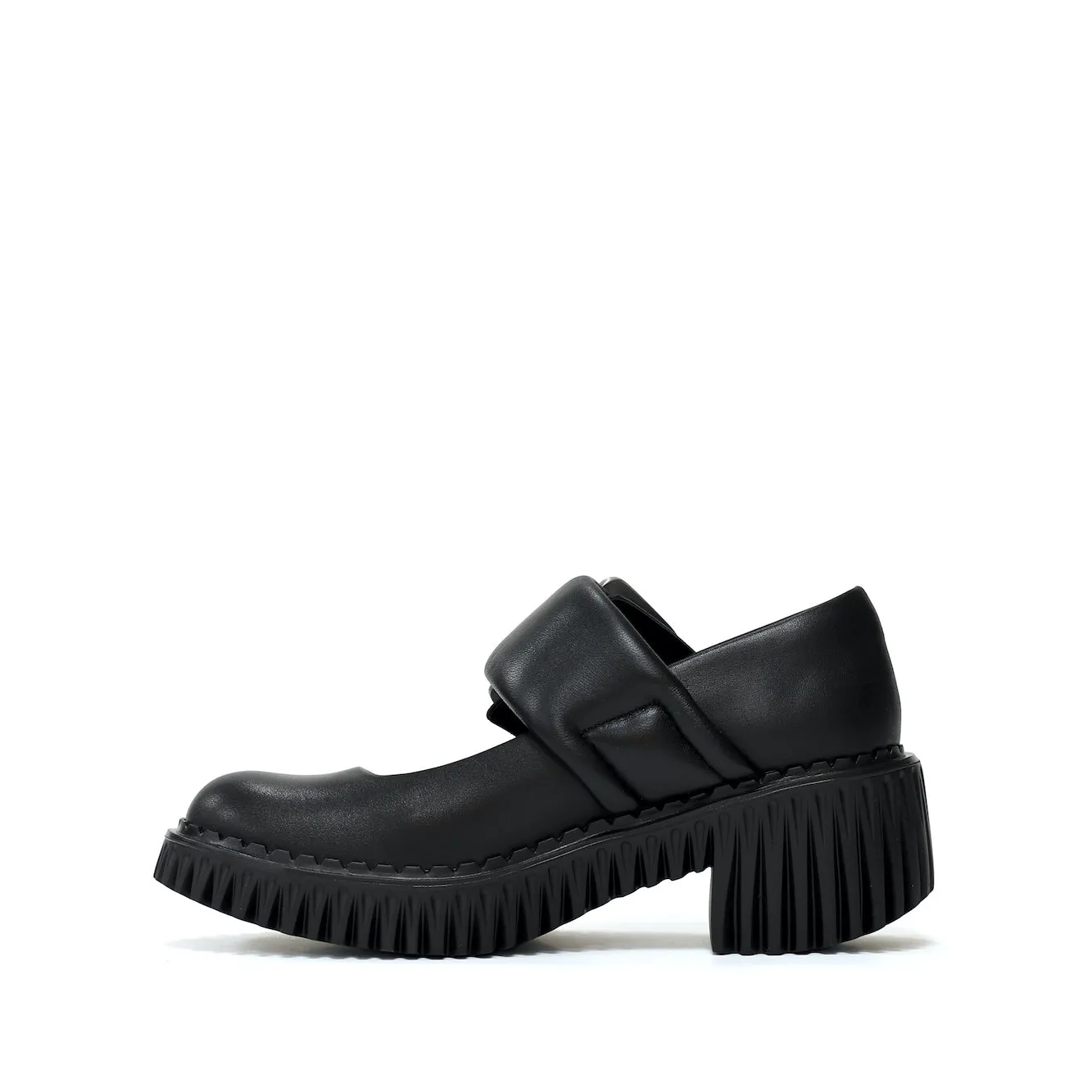 PLITA JIN BLACK Closed Toe Comfort Mood