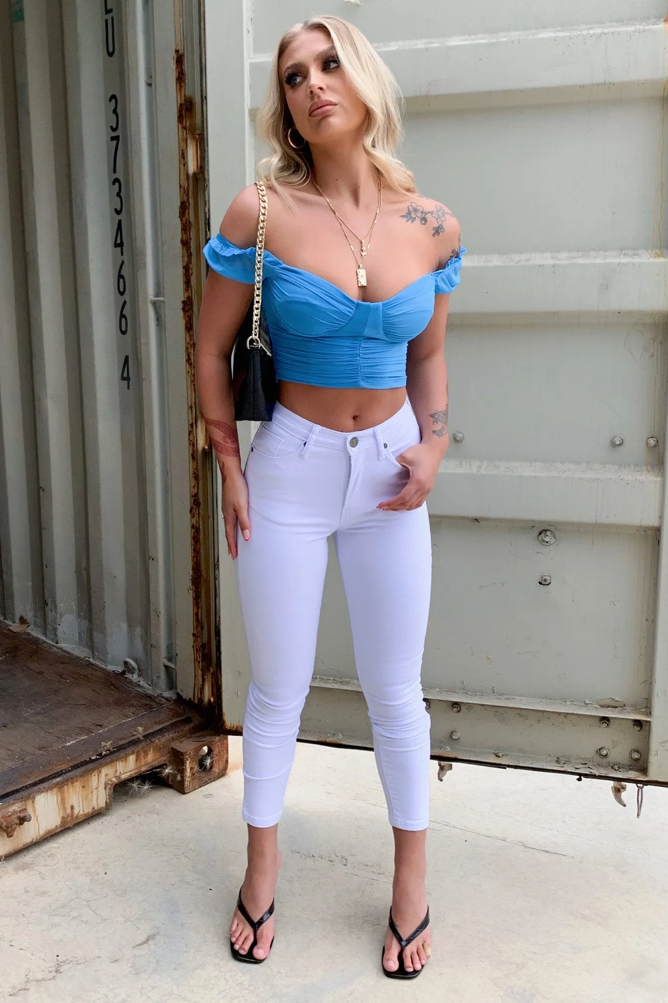 Relaxed Look Go To Piece Fendy Denim Jeans - White