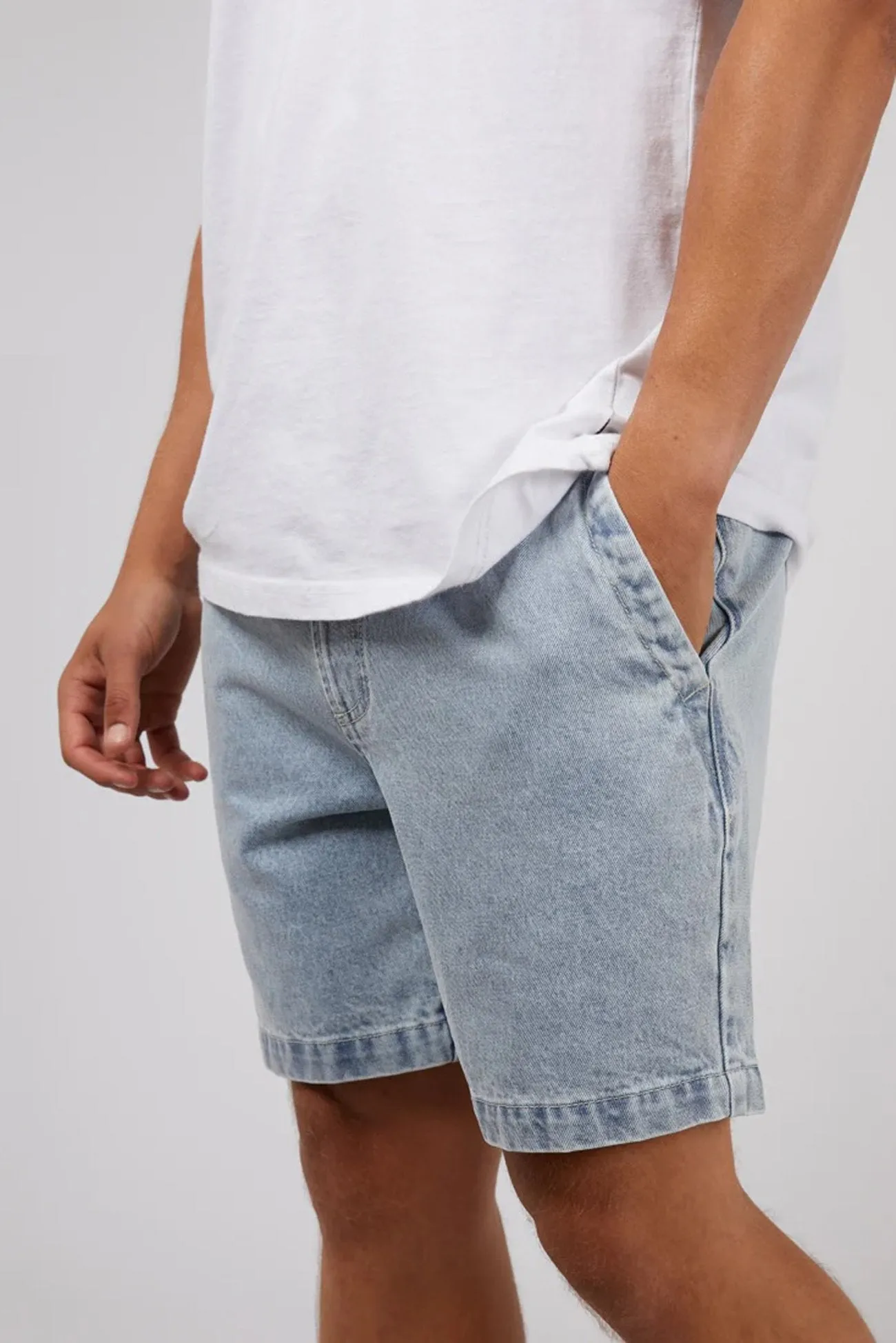 Seam-Free Rider Denim Short Bleach Blue