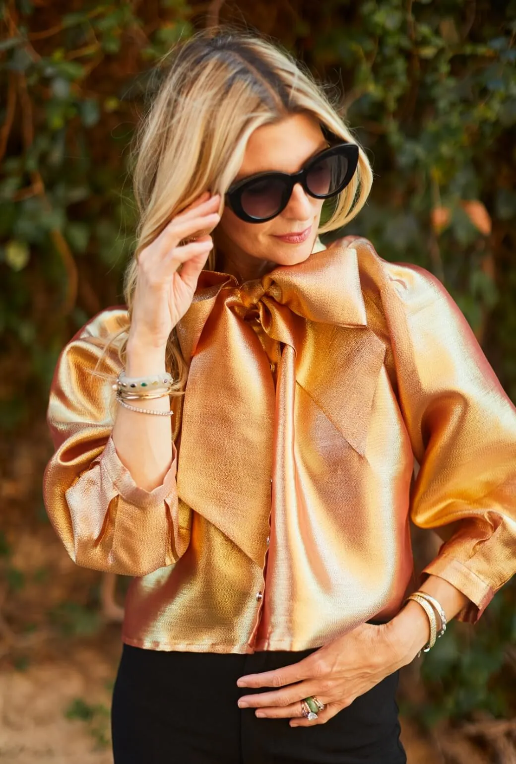 Durable Reinforced Hem Big Bow Blouse Cropped - Gold Organza