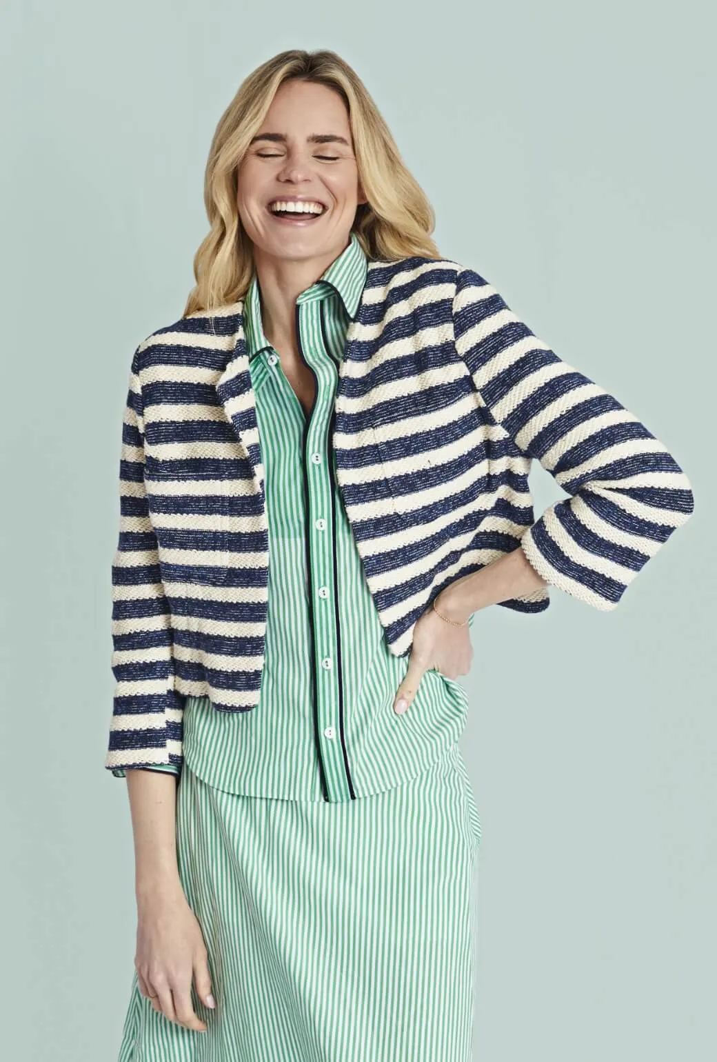 Commuter Friendly Look Cardigan Blazer - Navy Rope