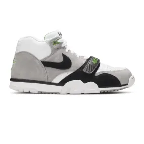 Flattering wear SB Air Trainer 1 'Chlorophyll' (2020)