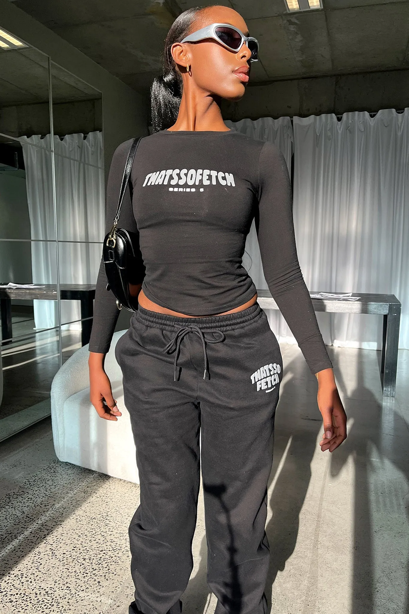 Series 5 Sweatpants - Black Slim Fit Design