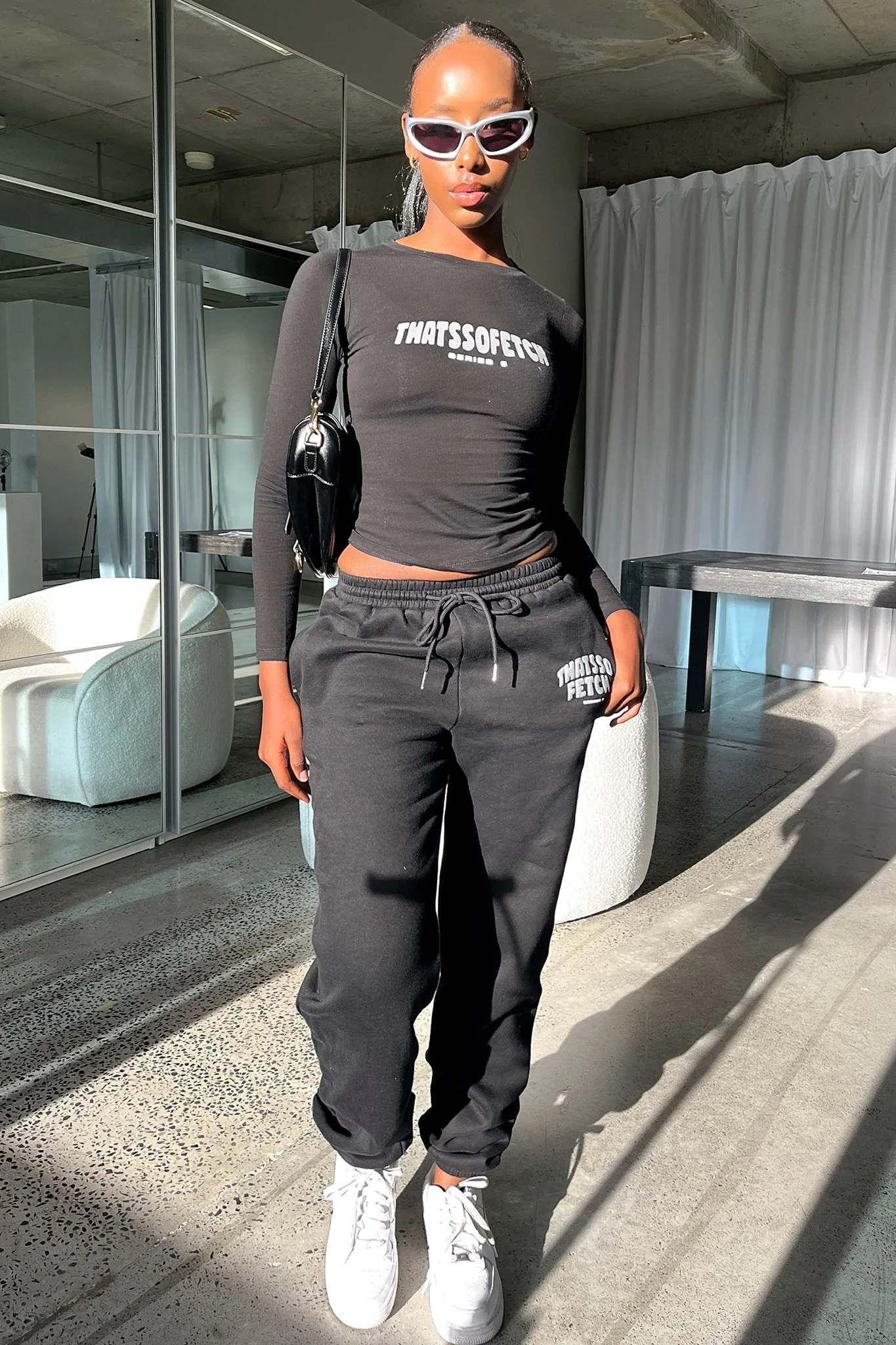 Series 5 Sweatpants - Black Indoor Comfort Modern Design