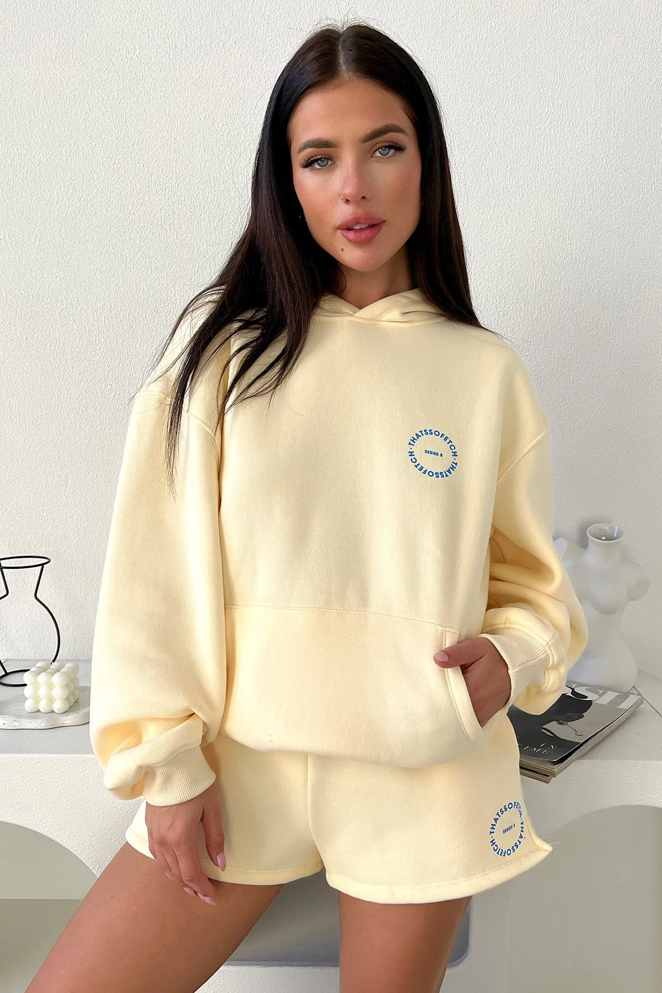 Series 8 Shorts - Cream low - rise