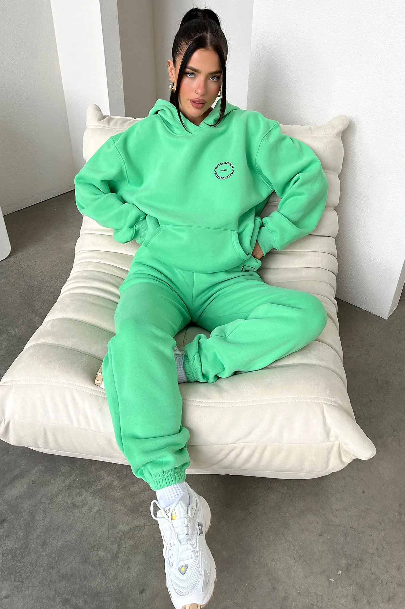 Refined fit Recycled fibers Series 8 Sweatpants - Green
