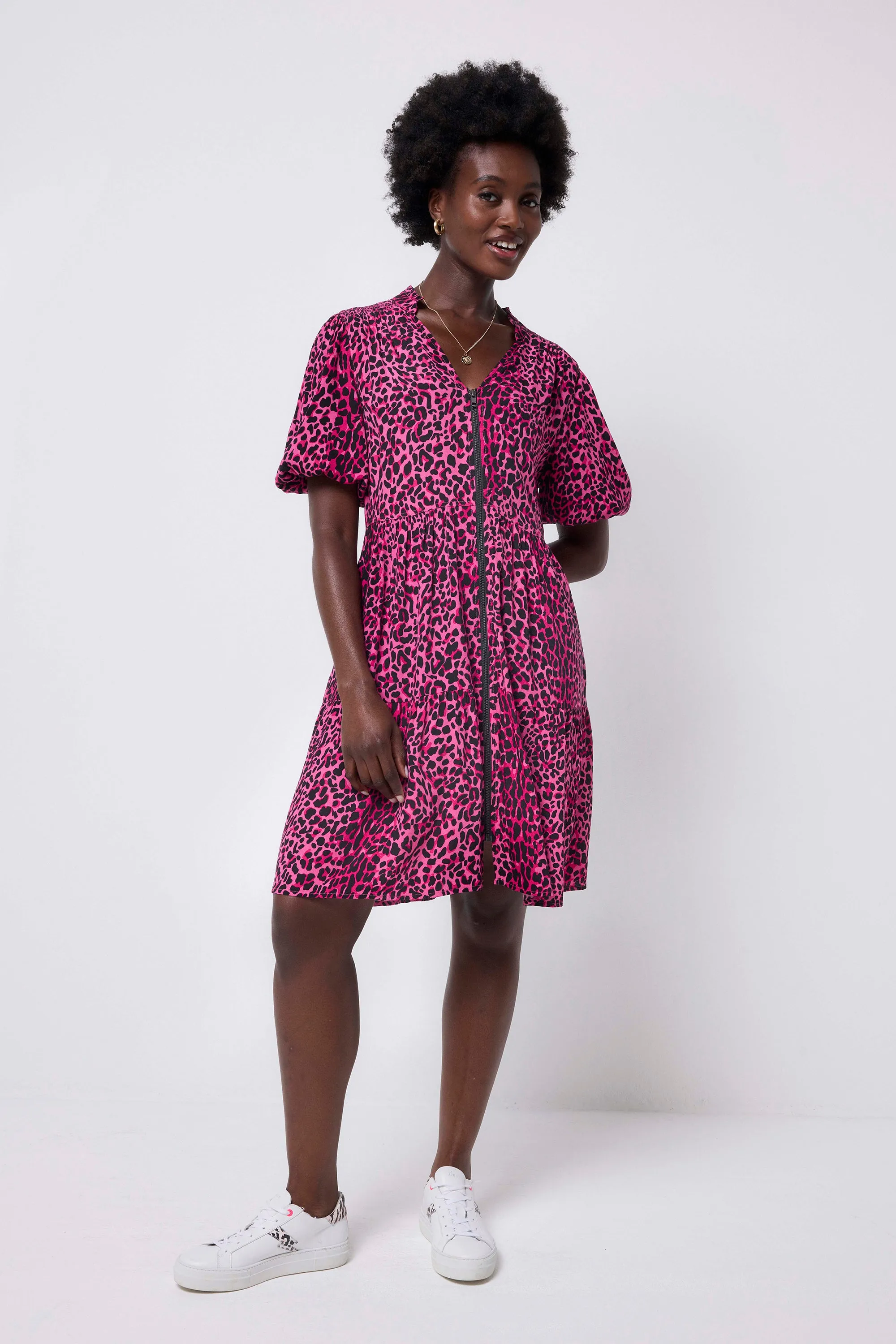 Timeless Style Wear Easy-to-style casual dress Pink with Black Wild Leopard Zip Detail Tiered Short Dress