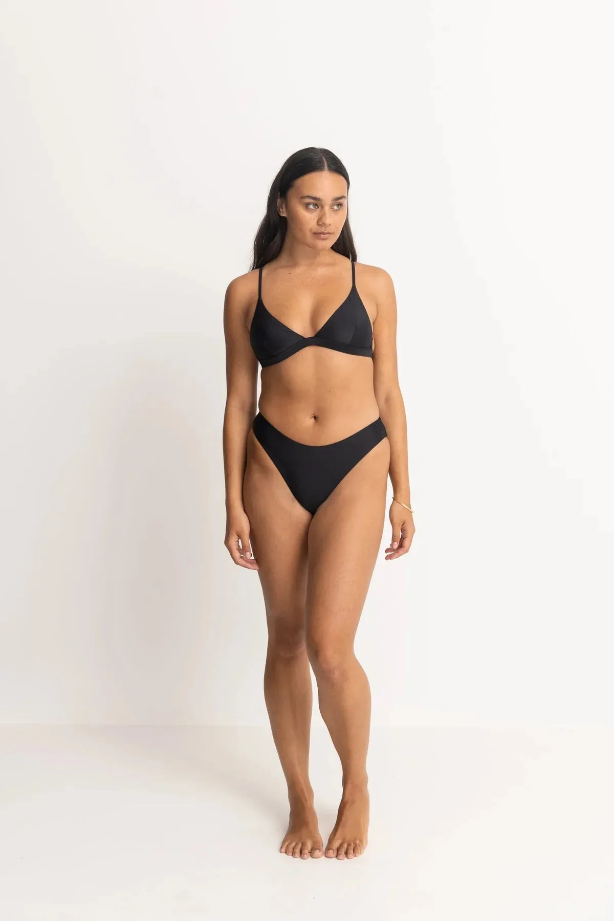 RHYTHM CLASSIC BRALETTE TOP - BLACK Trendy Look VNeckReinforcement