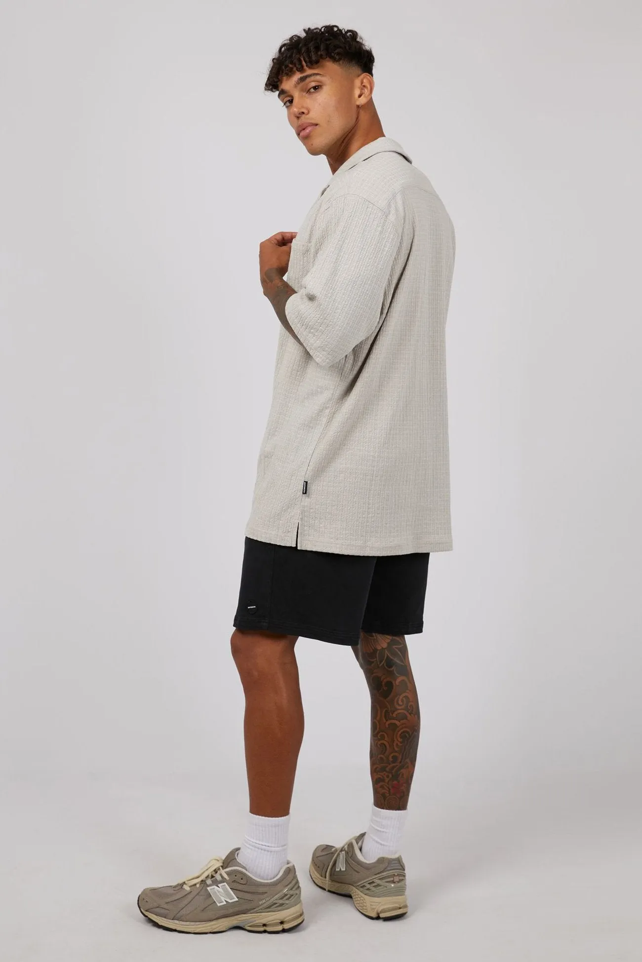 Layered Collar Design Otta Short Sleeve Shirt Grey