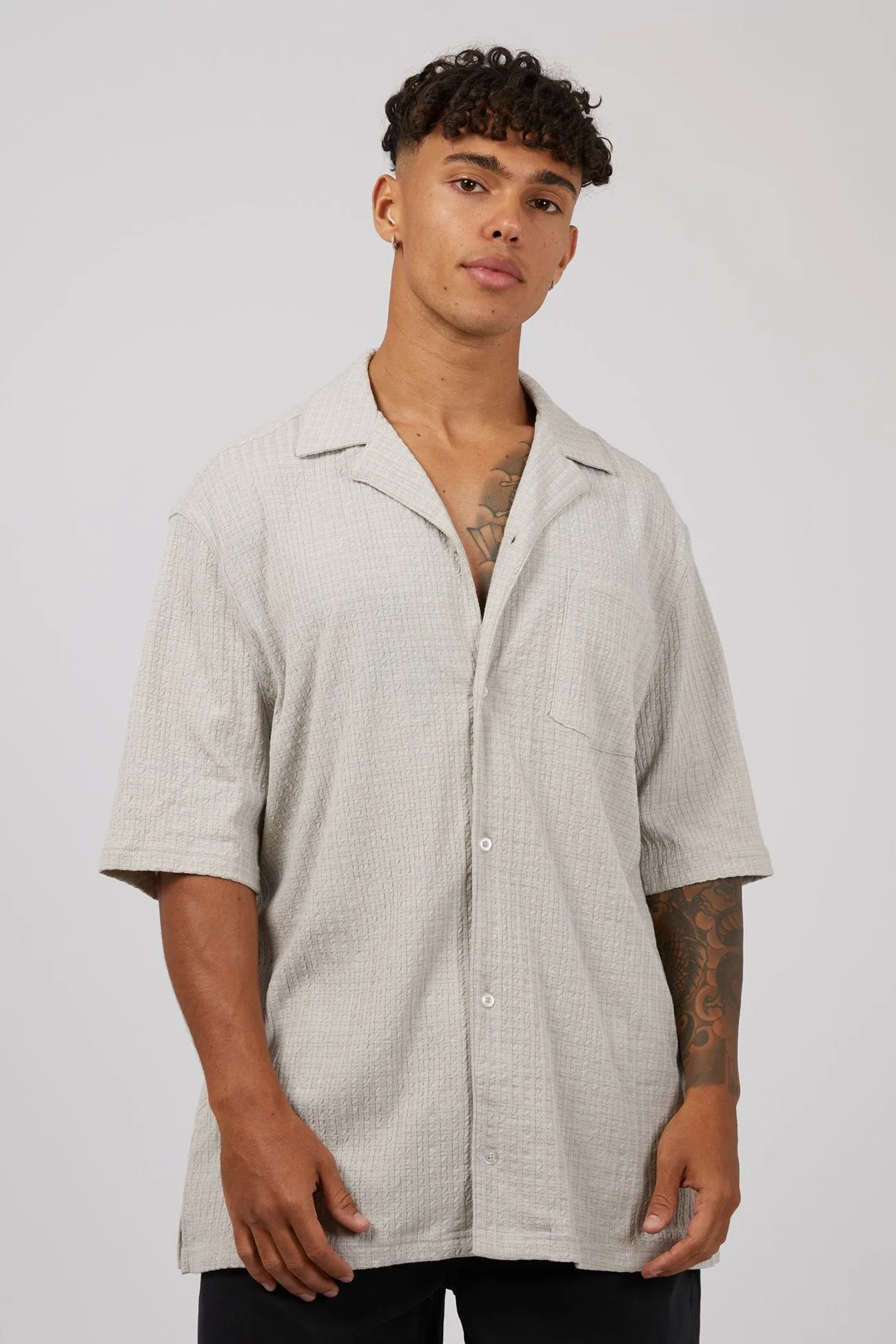 Double Faced Jersey Knit ConvertibleSleeves Otta Short Sleeve Shirt Grey