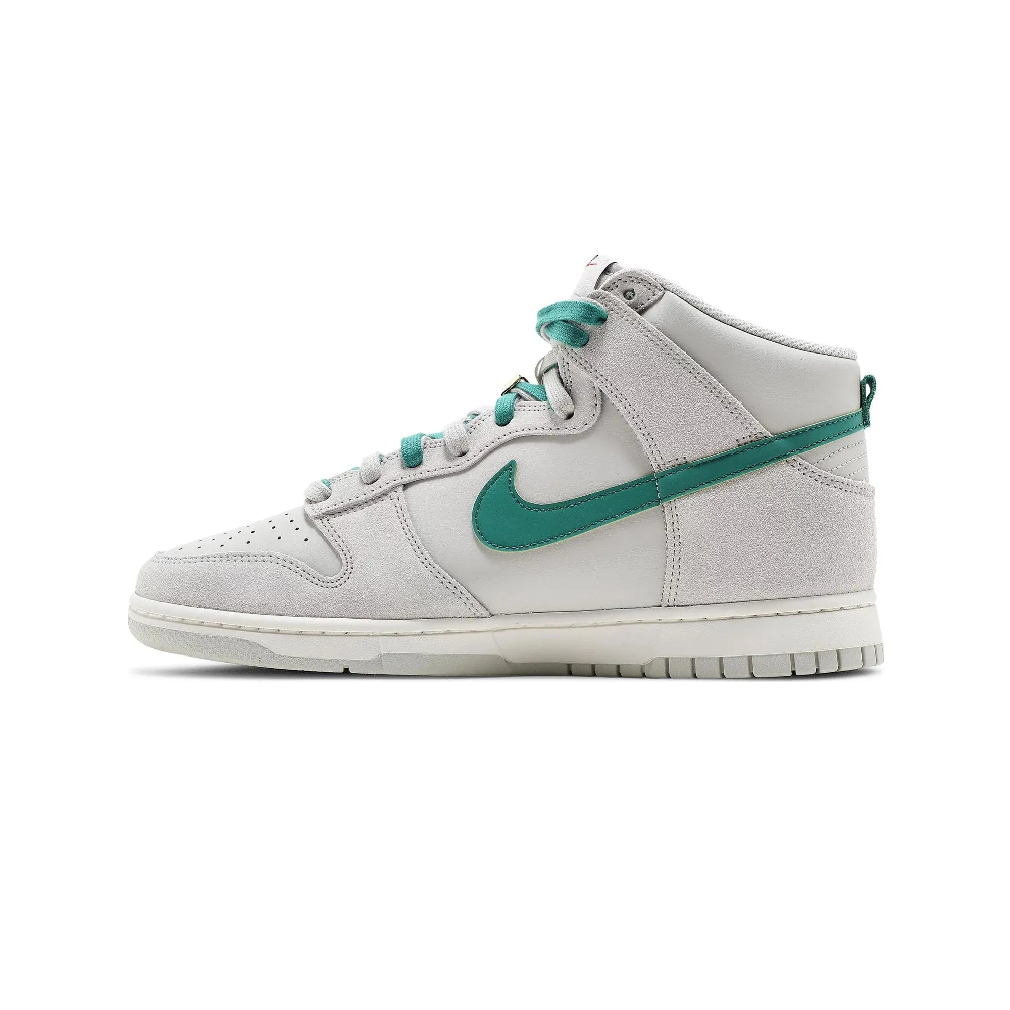 Smart Chic Dunk High SE 'First Use Green Noise'