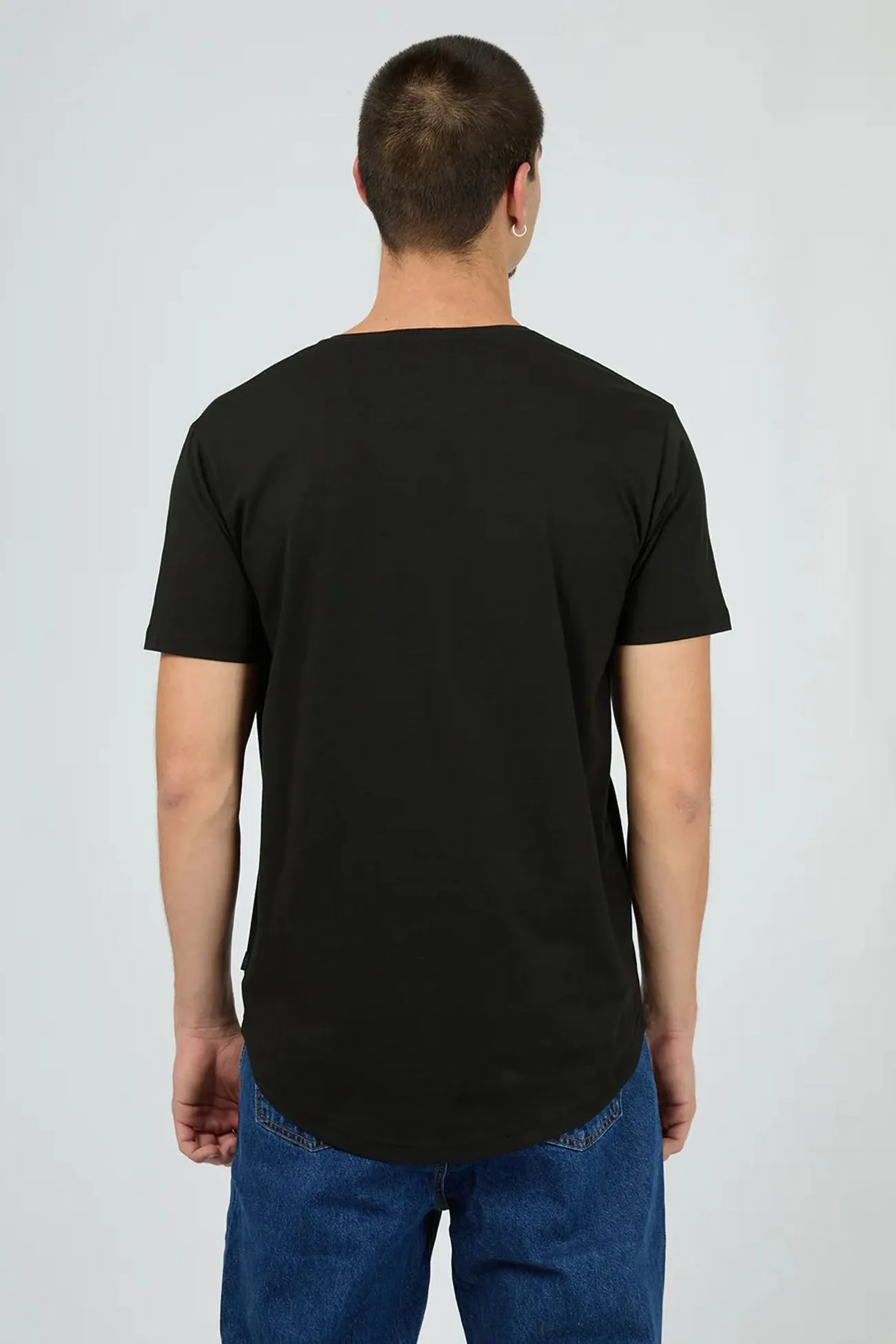 Chic Sweater TaglessCollar Solid Tail Tee Black