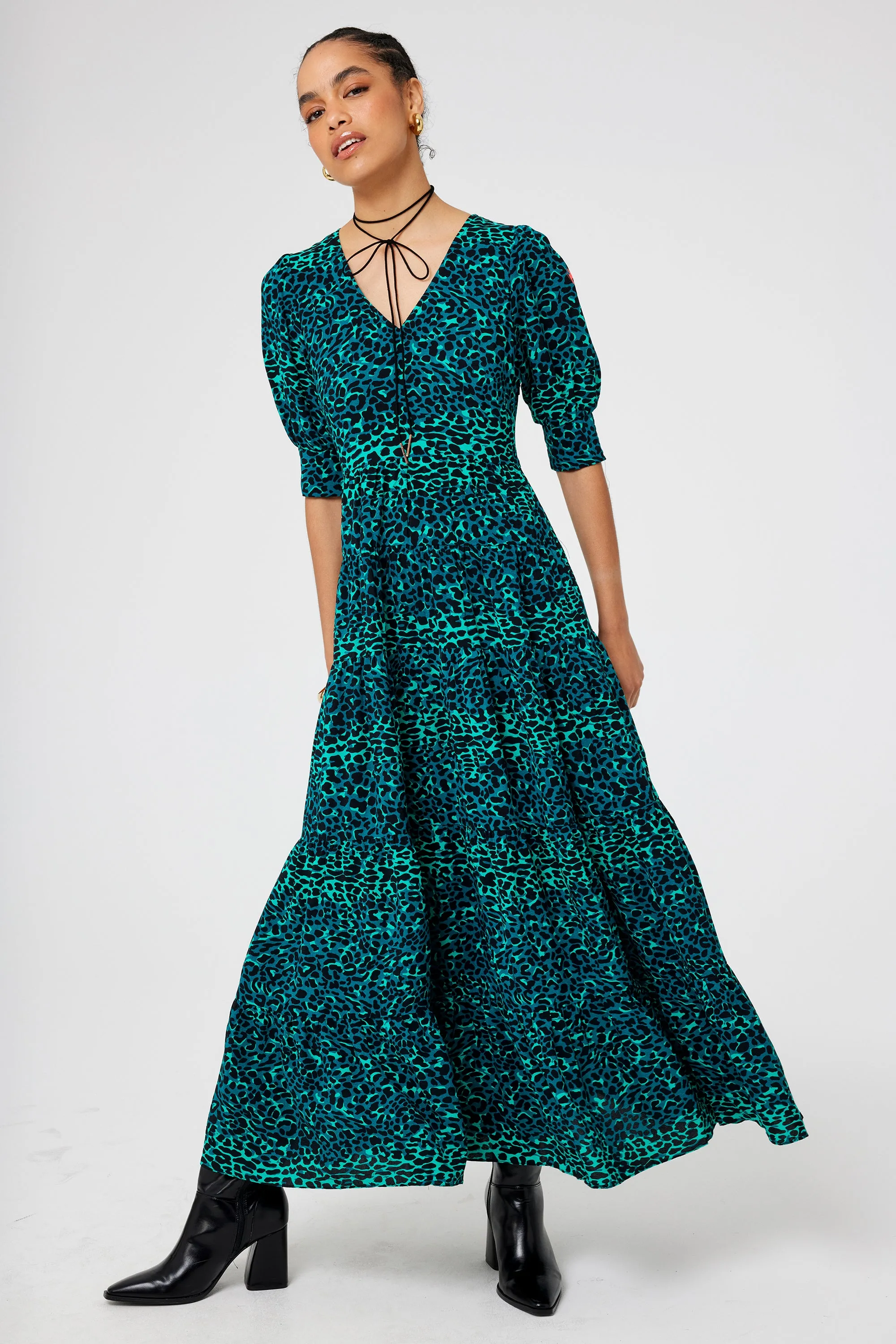 Event Perfect Green with Black Wild Leopard Maxi Dress