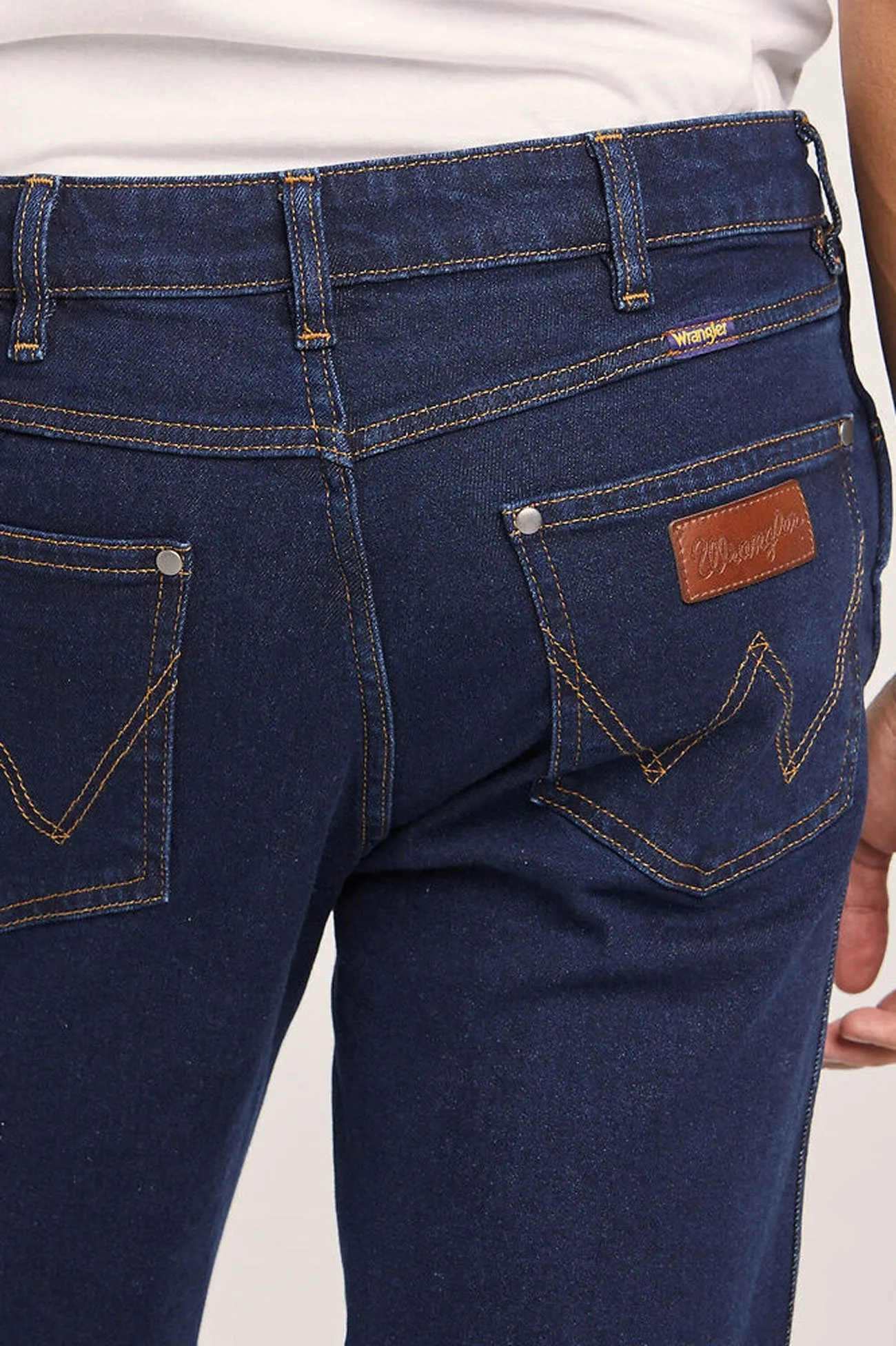 Smart Comfort Soft Waistband Straight Jean Original Rinse