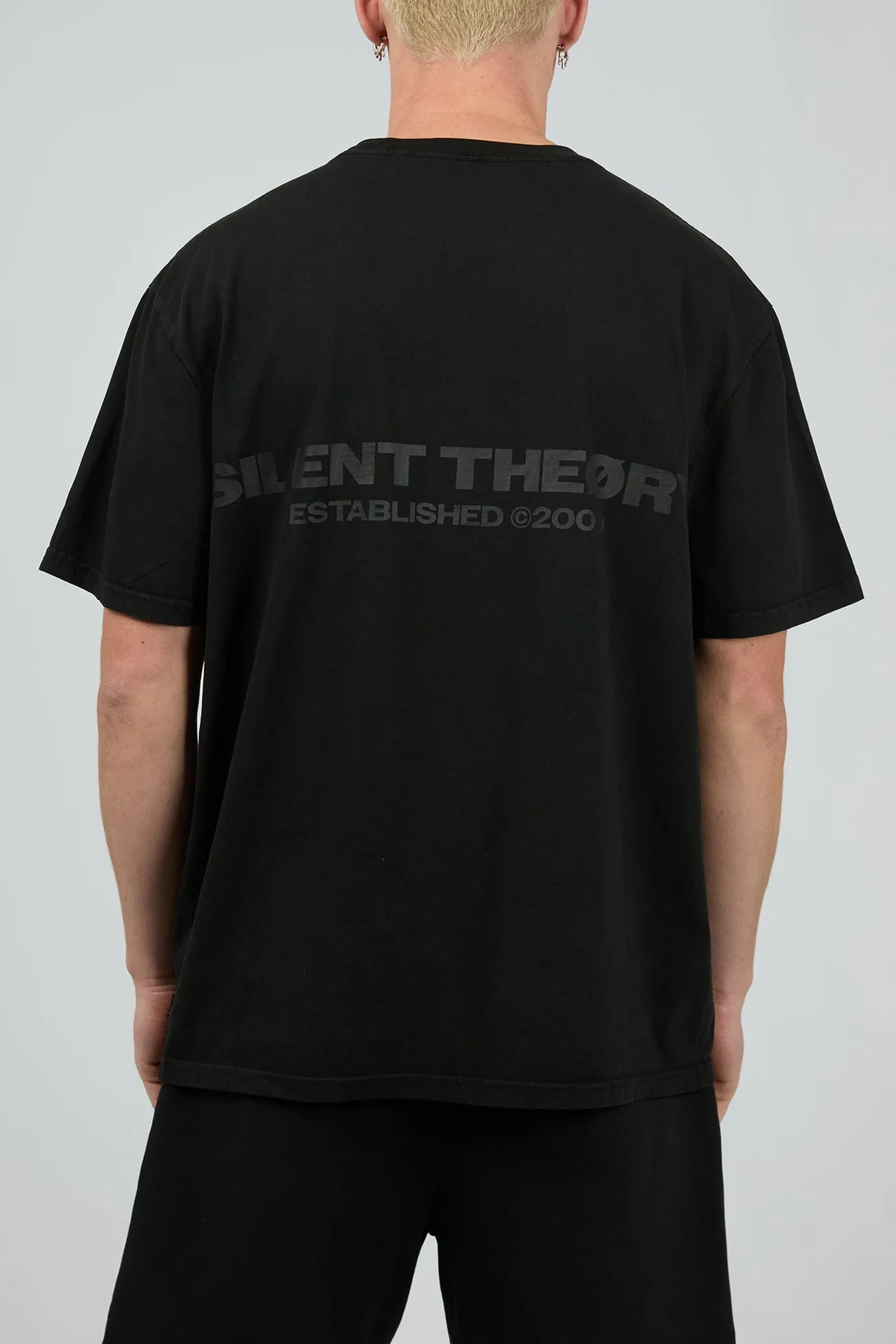 Essential Theory Tee Vintage Black Cozy Layer Odor Resistant Finish