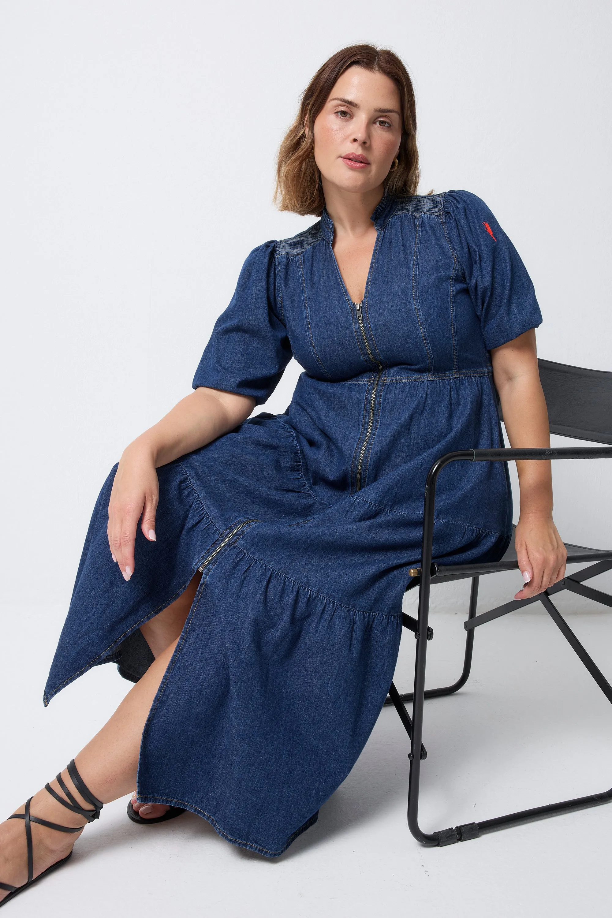 Authentic Indigo Zip Detail Tiered Midi Denim Dress Tear-resistant Bright Mood