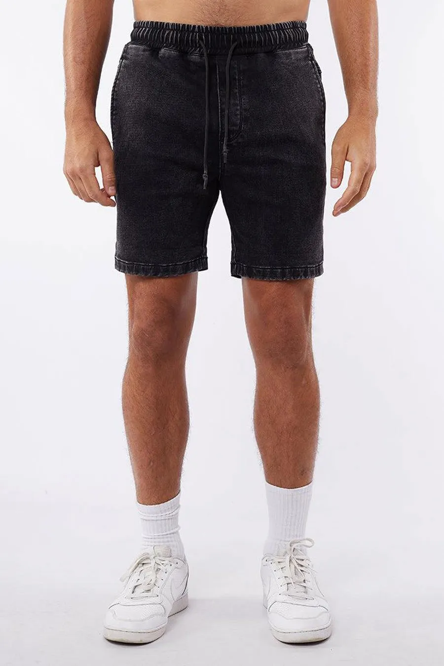 Fairhaven Short Washed Black Trail Ready