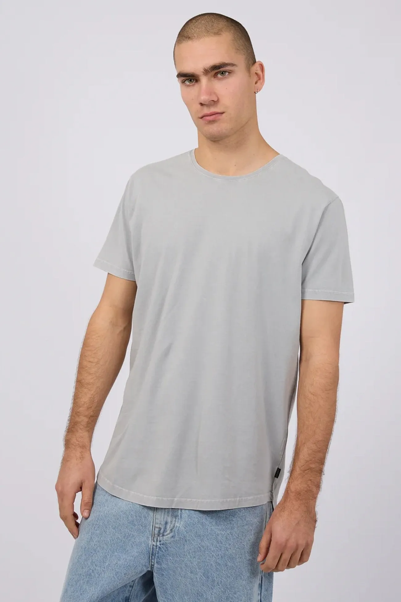 Tail Tee Drizzle Fashionable Look