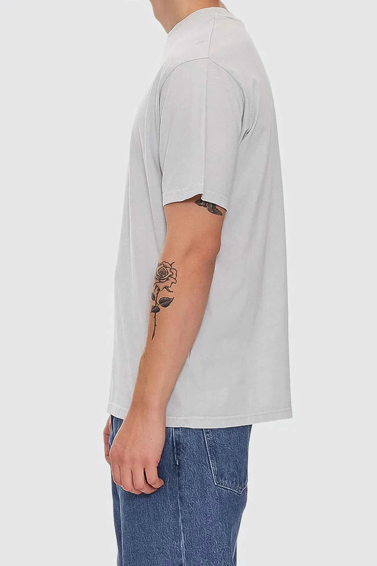 Minimal Thrills Merch Fit Tee Meadow Mist MoistureWickingMaterial Compact Thermal Insulation