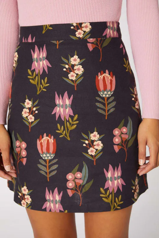Tessa Native Skirt MoistureWickingFabric