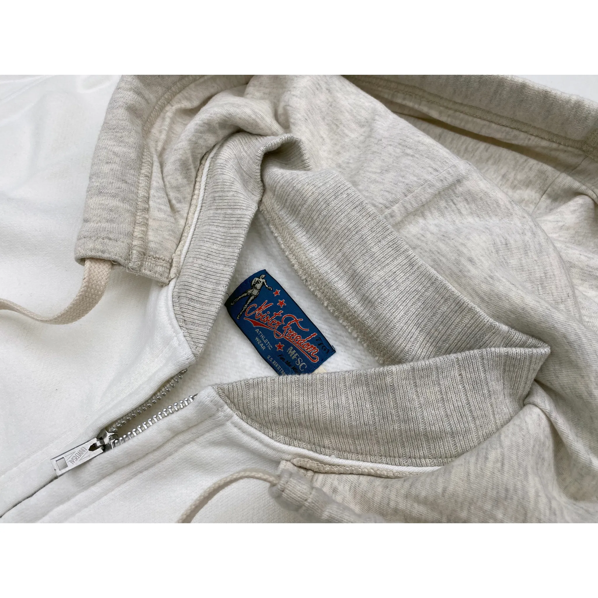 Daily Bold The Contender Sweatshirt - White/Oatmeal