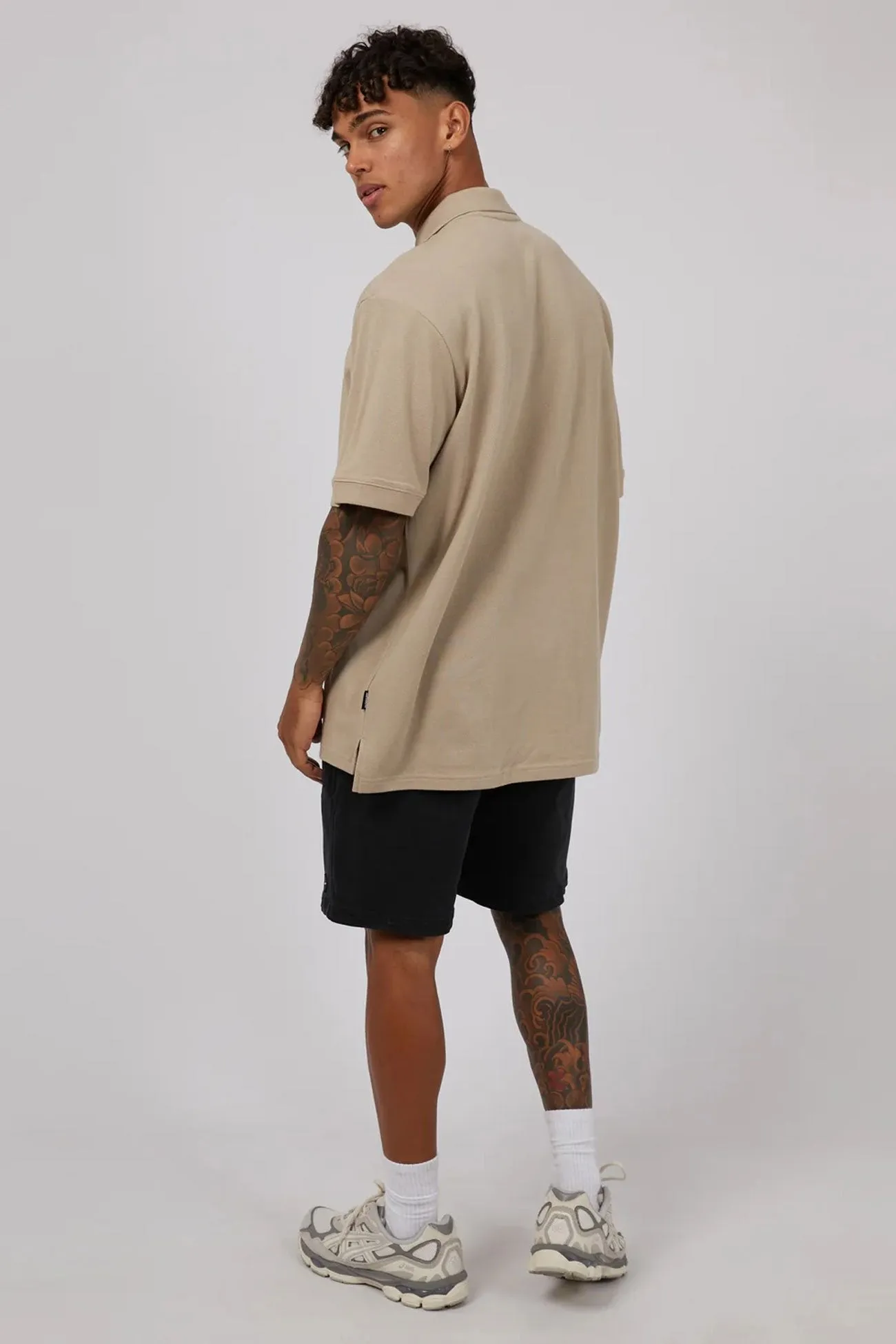 Essential Polo Oatmeal HighDurabilityWeave Flowing Design