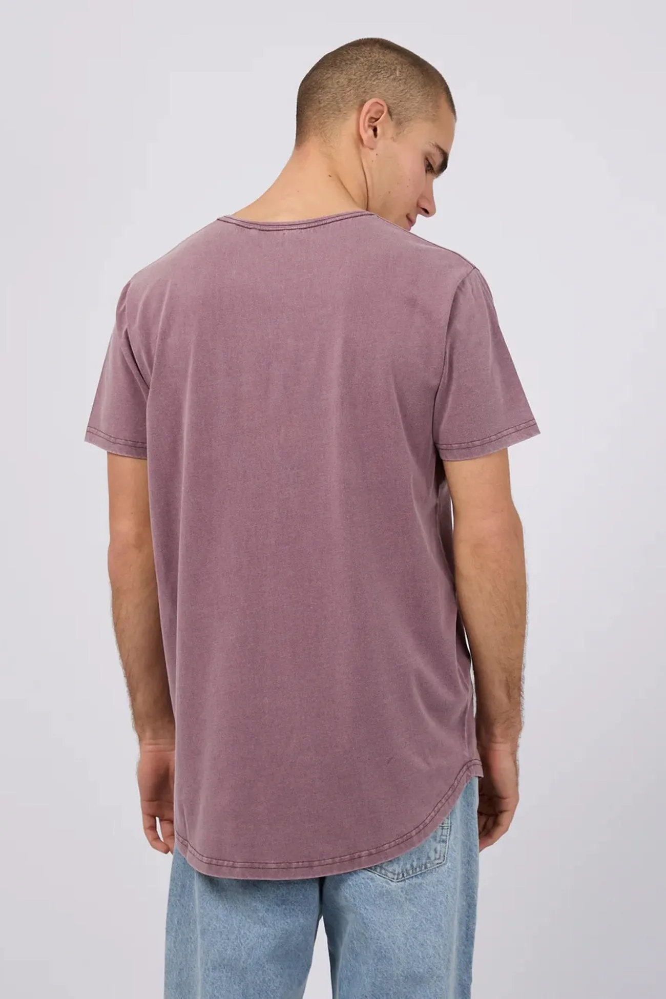 Tail Tee Vino FadeResistant Finish