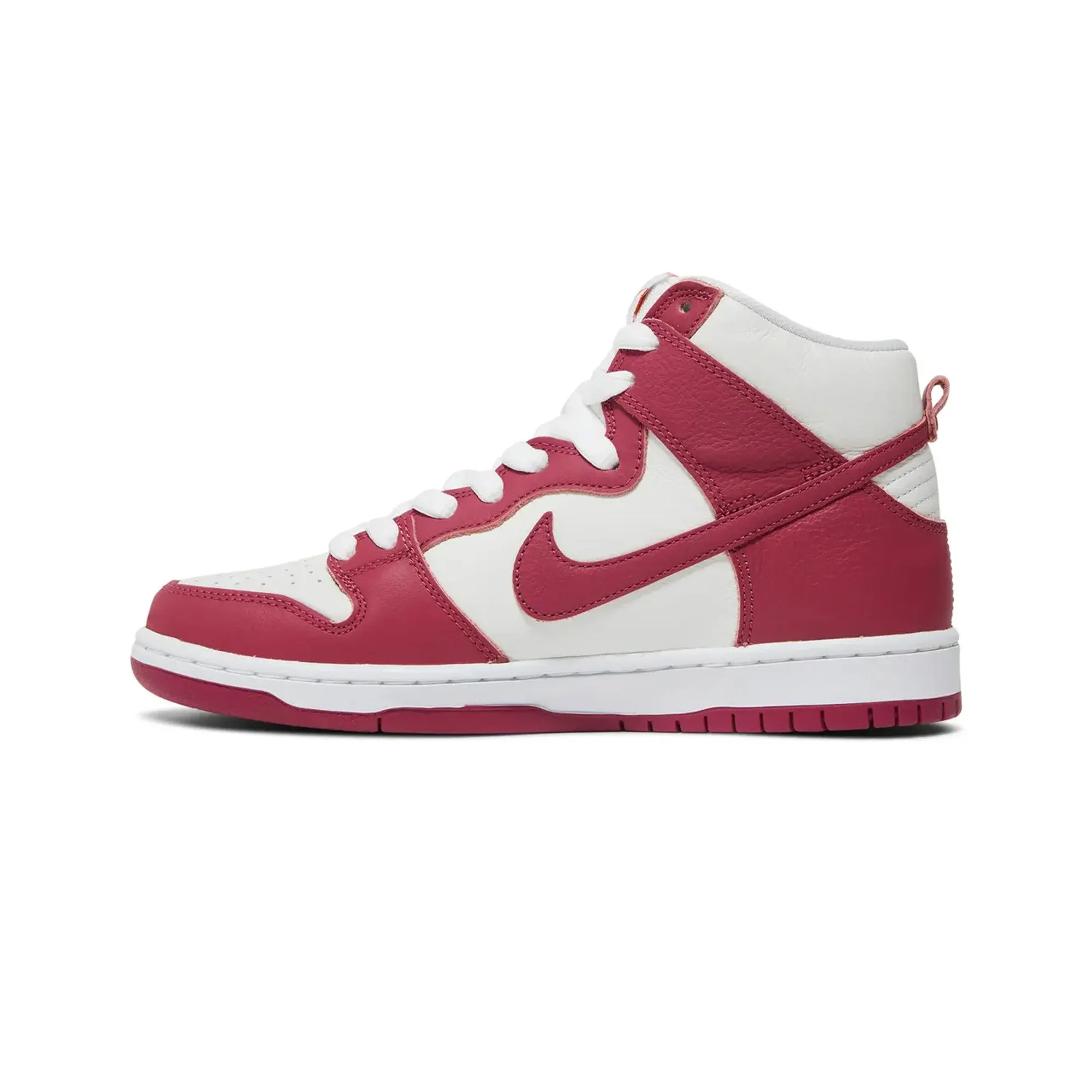 Simple Comfort Smooth Internal Seams Nike SB Dunk High Pro 'Sweet Beet'