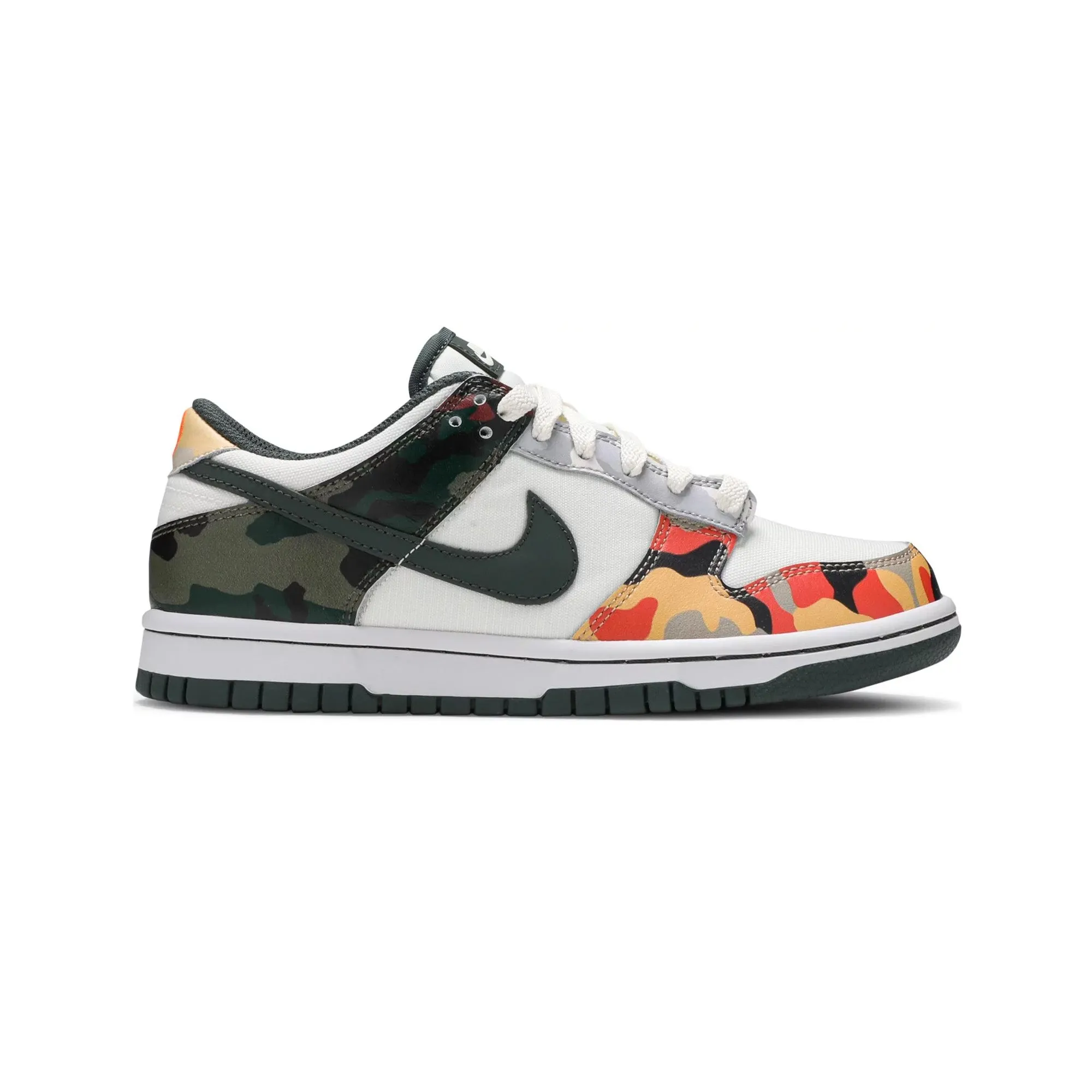 Weight Free Dunk Low SE 'Sail Multi Camo' GS