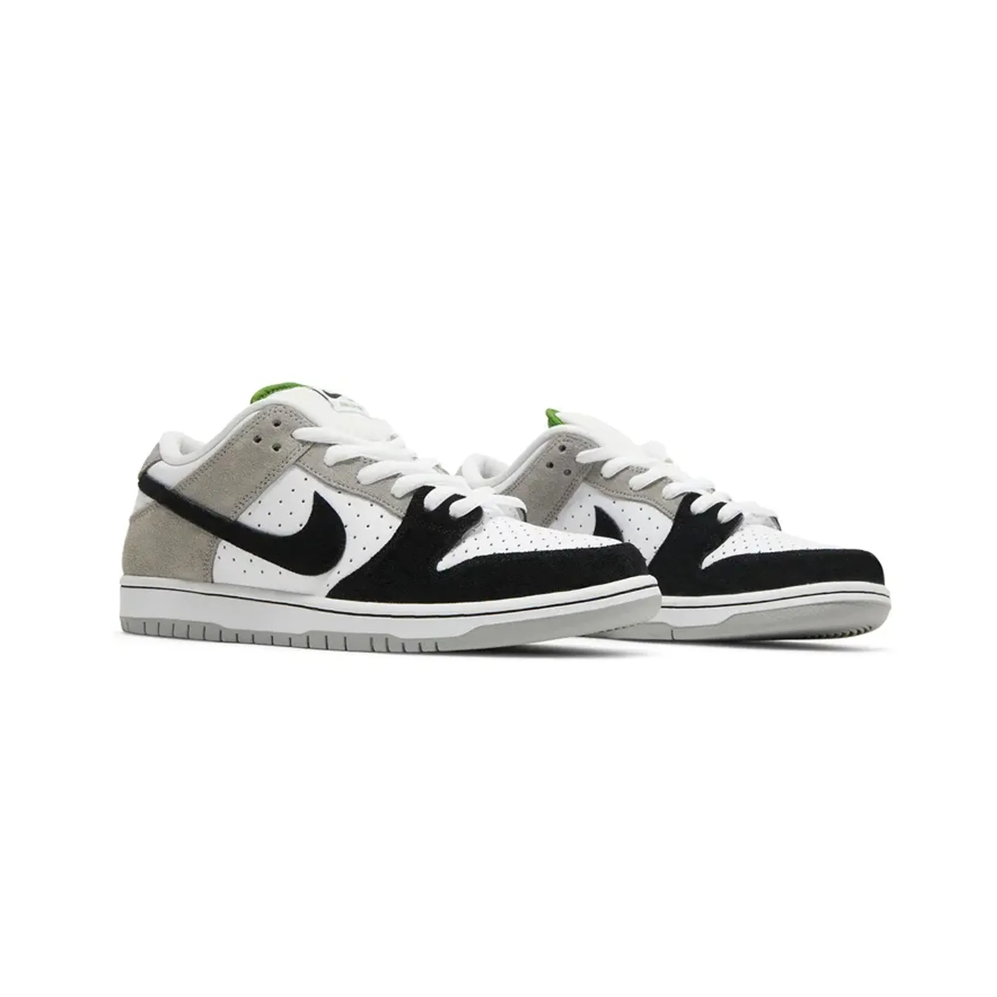 Sneaker Functionality Sport Details Nike SB Dunk Low 'Chlorophyll' (2022)