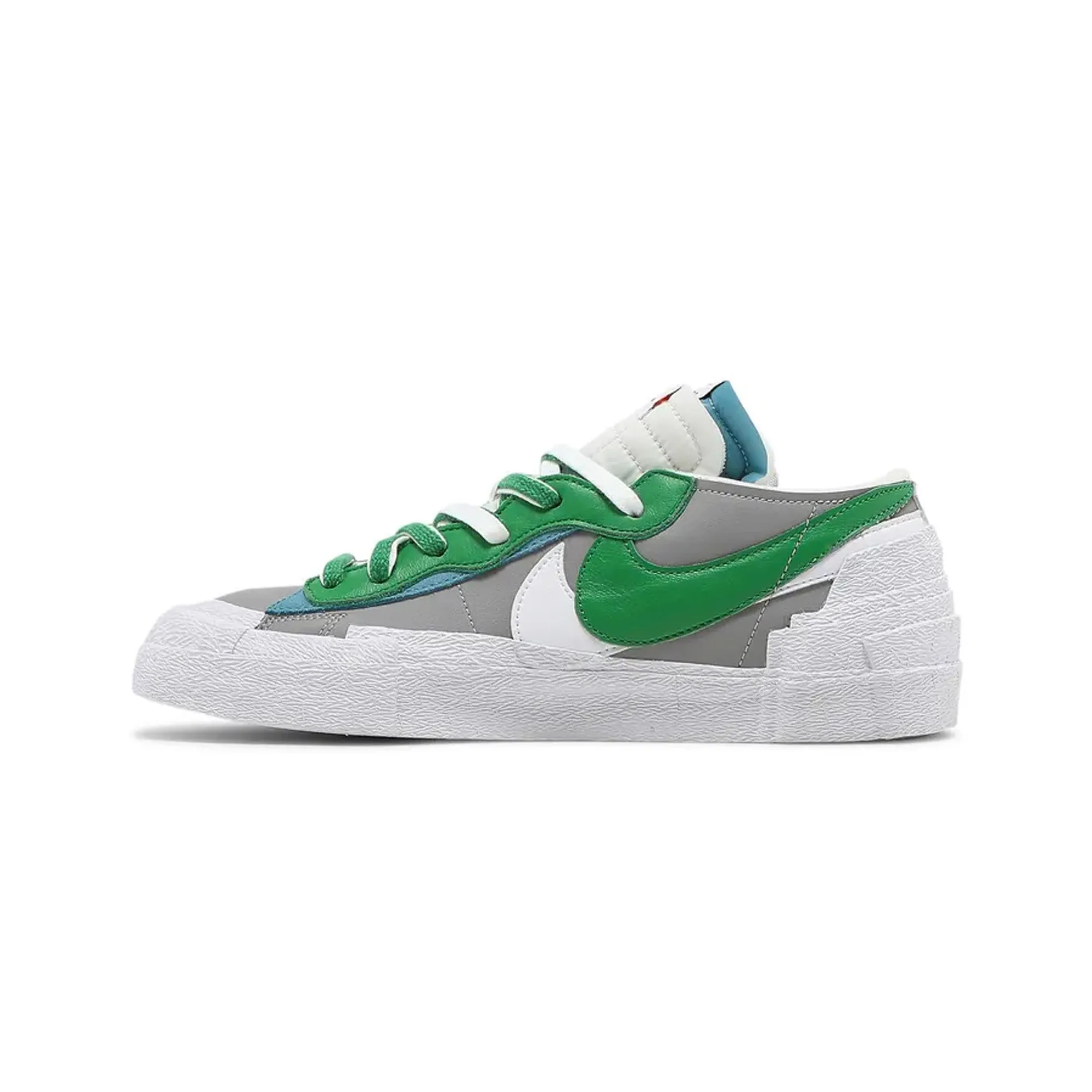 Durable Mesh Lateral Stability Guide Nike Blazer Low x Sacai 'Medium Grey Classic Green'